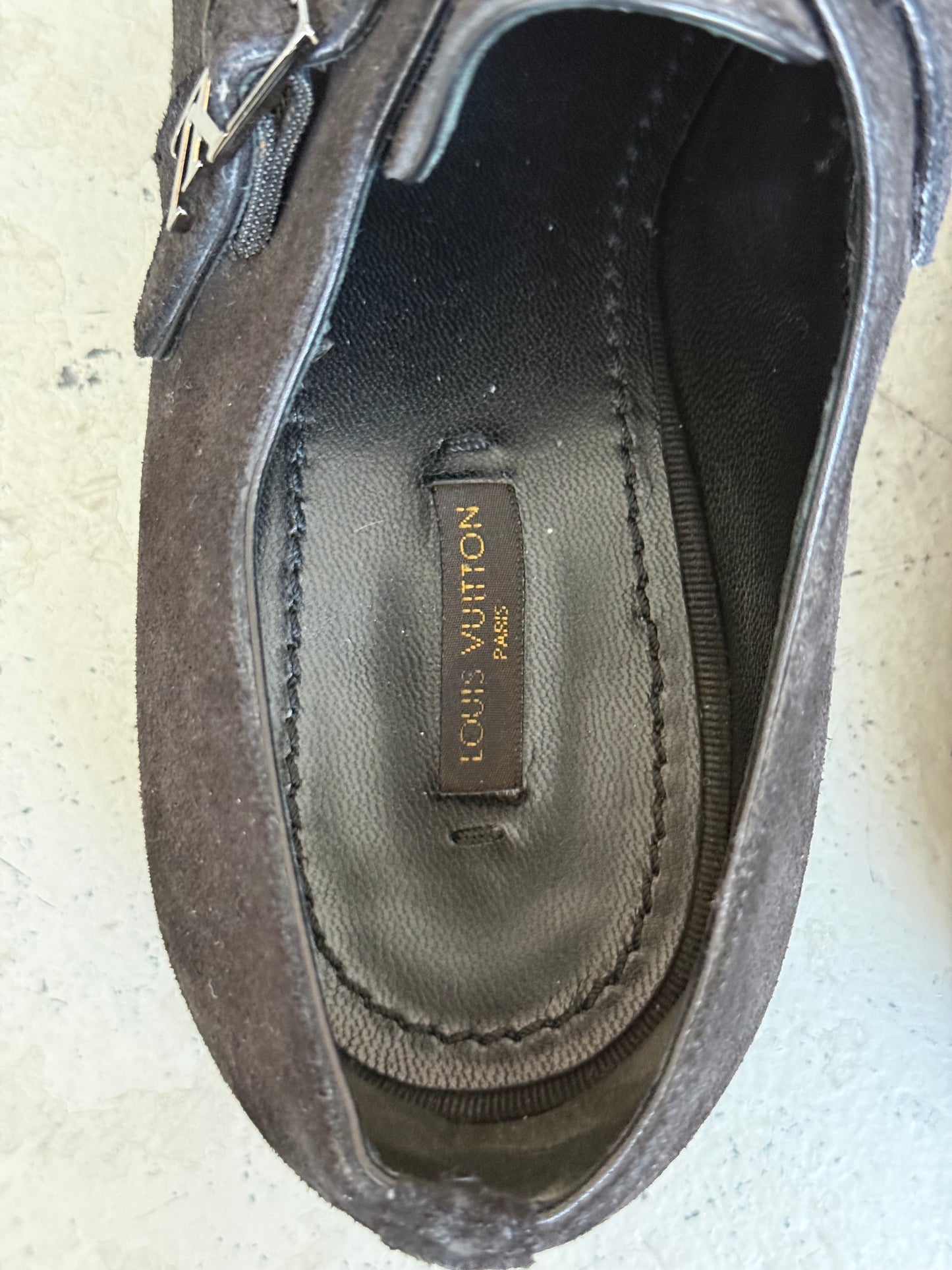 Louis Vuitton Oxford Suede Dress Shoes (8.5)