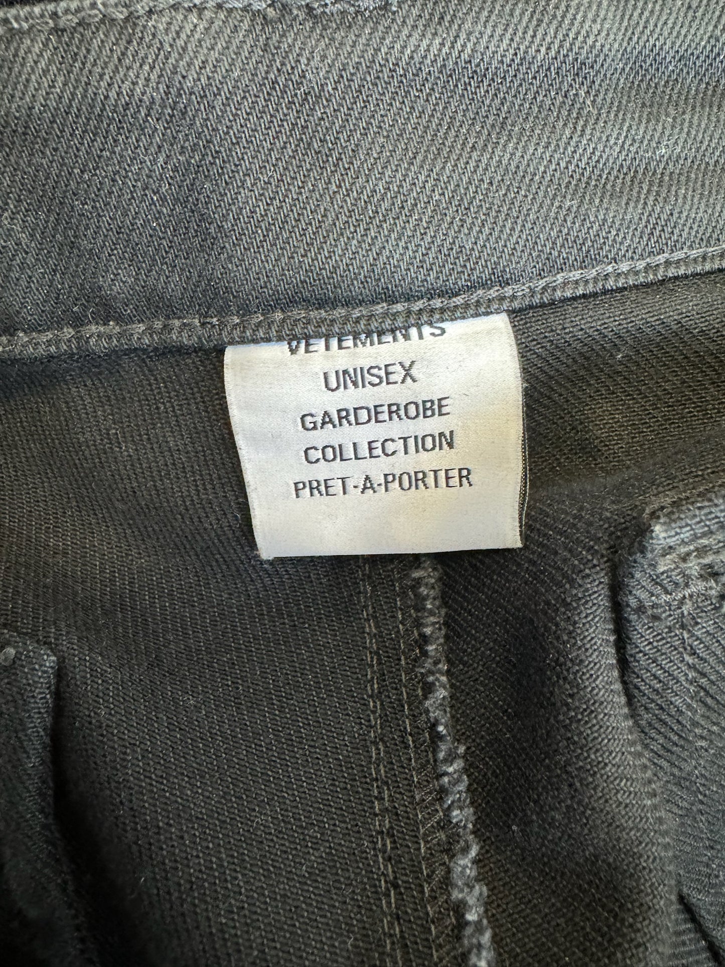 Vetements SS23 Multi Pocket Heavy Convertible Cargo Pants (36)