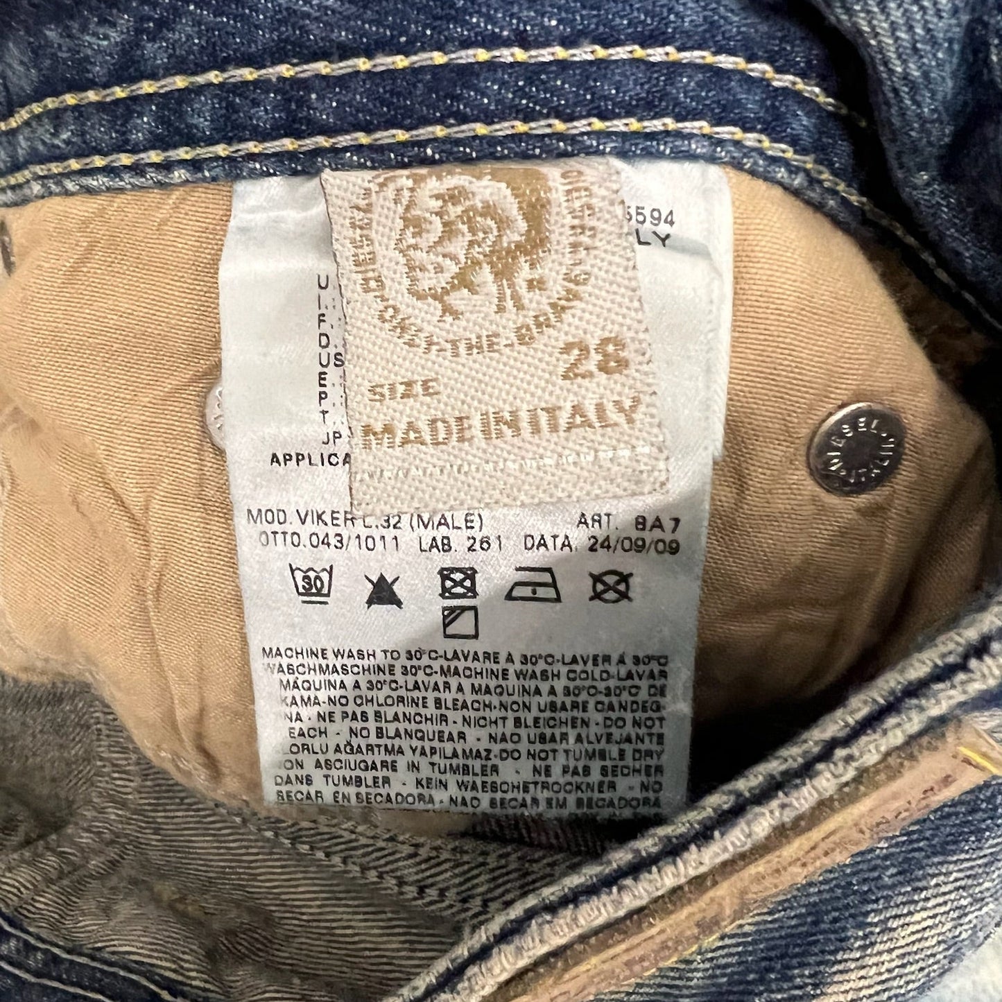 Diesel 08 Viker Denim Pants (28)