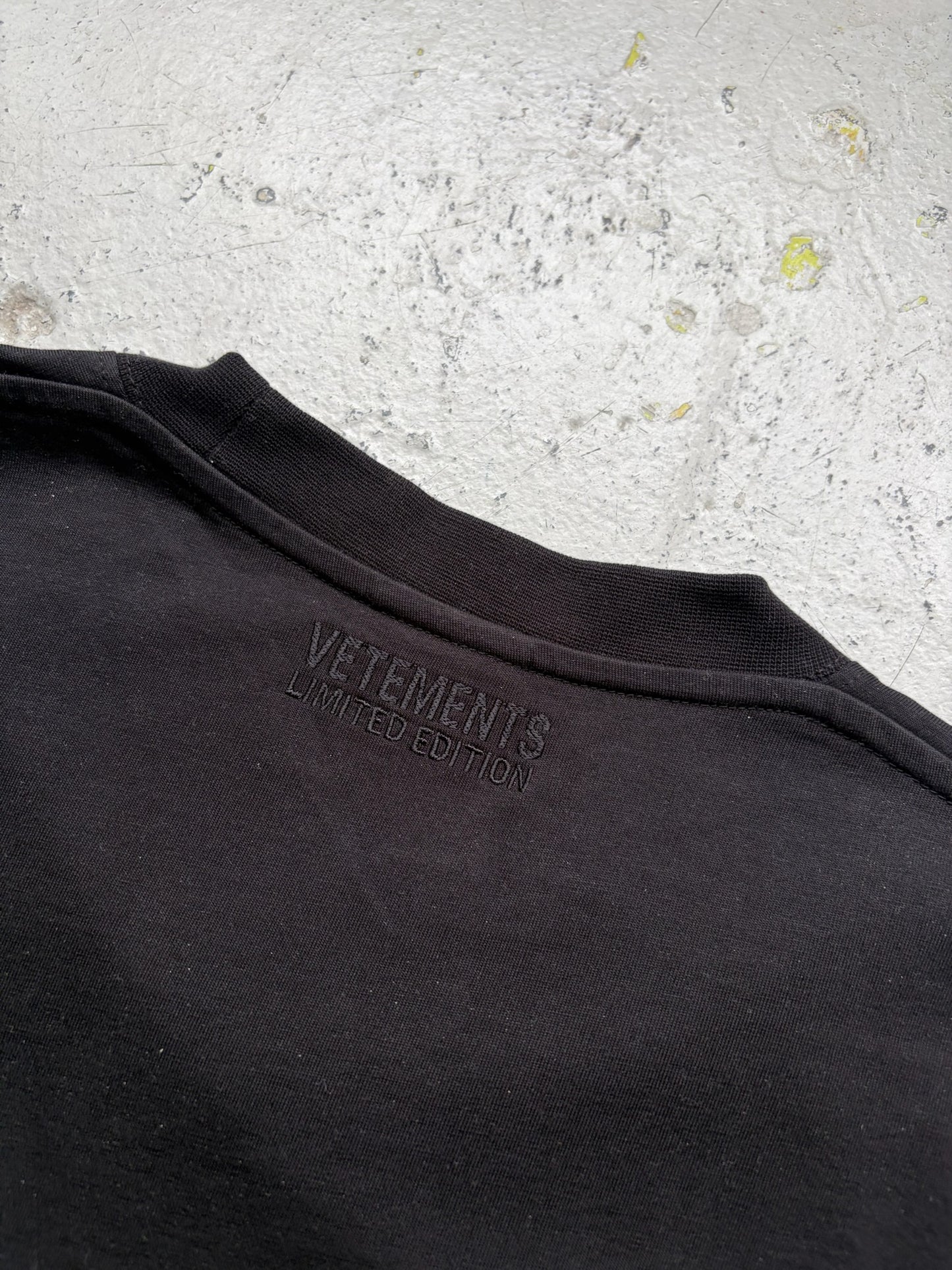 Vetements Logo Label Black Short Sleeve (L)