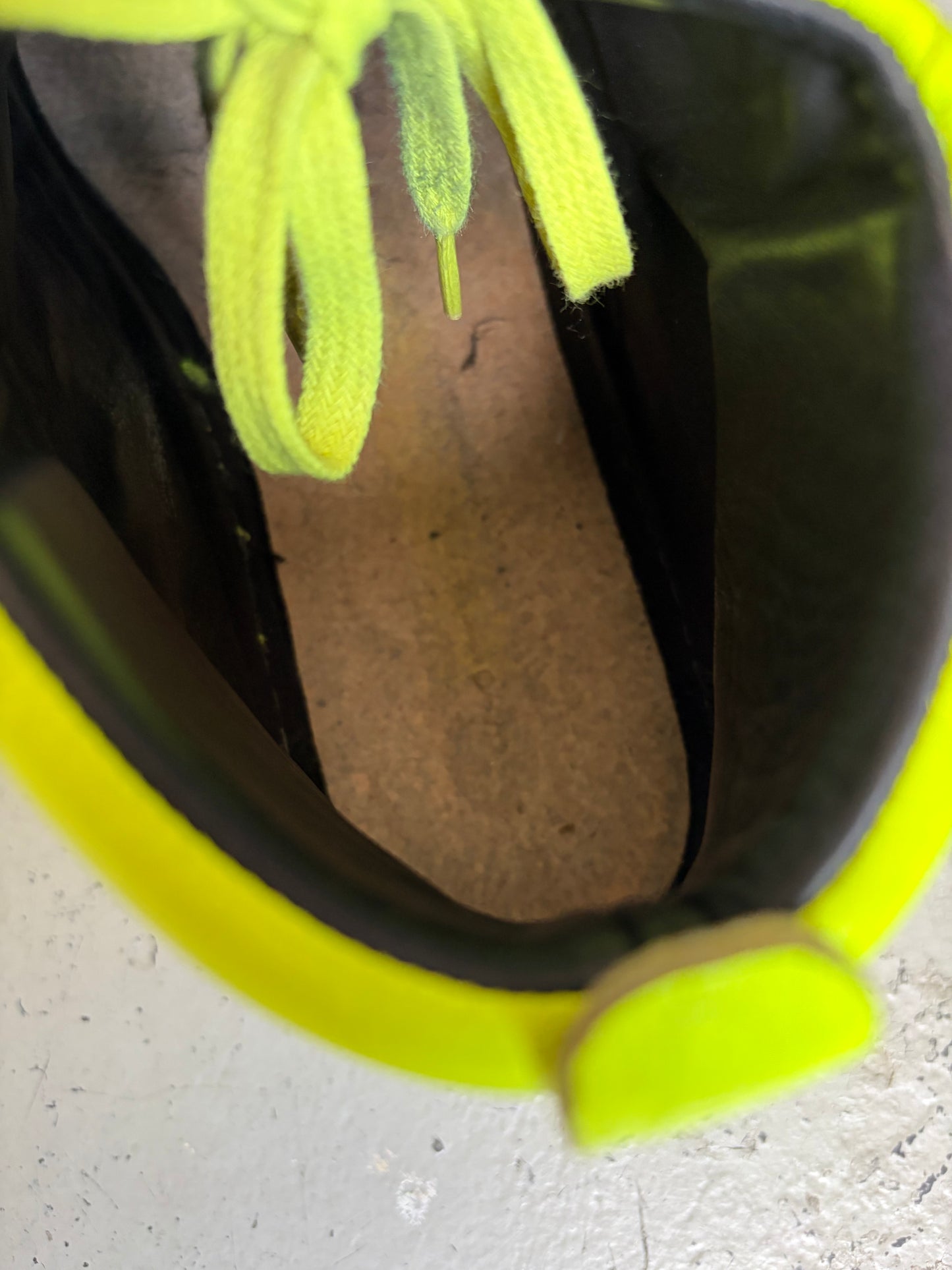 Balenciaga Neon Arenas (41)