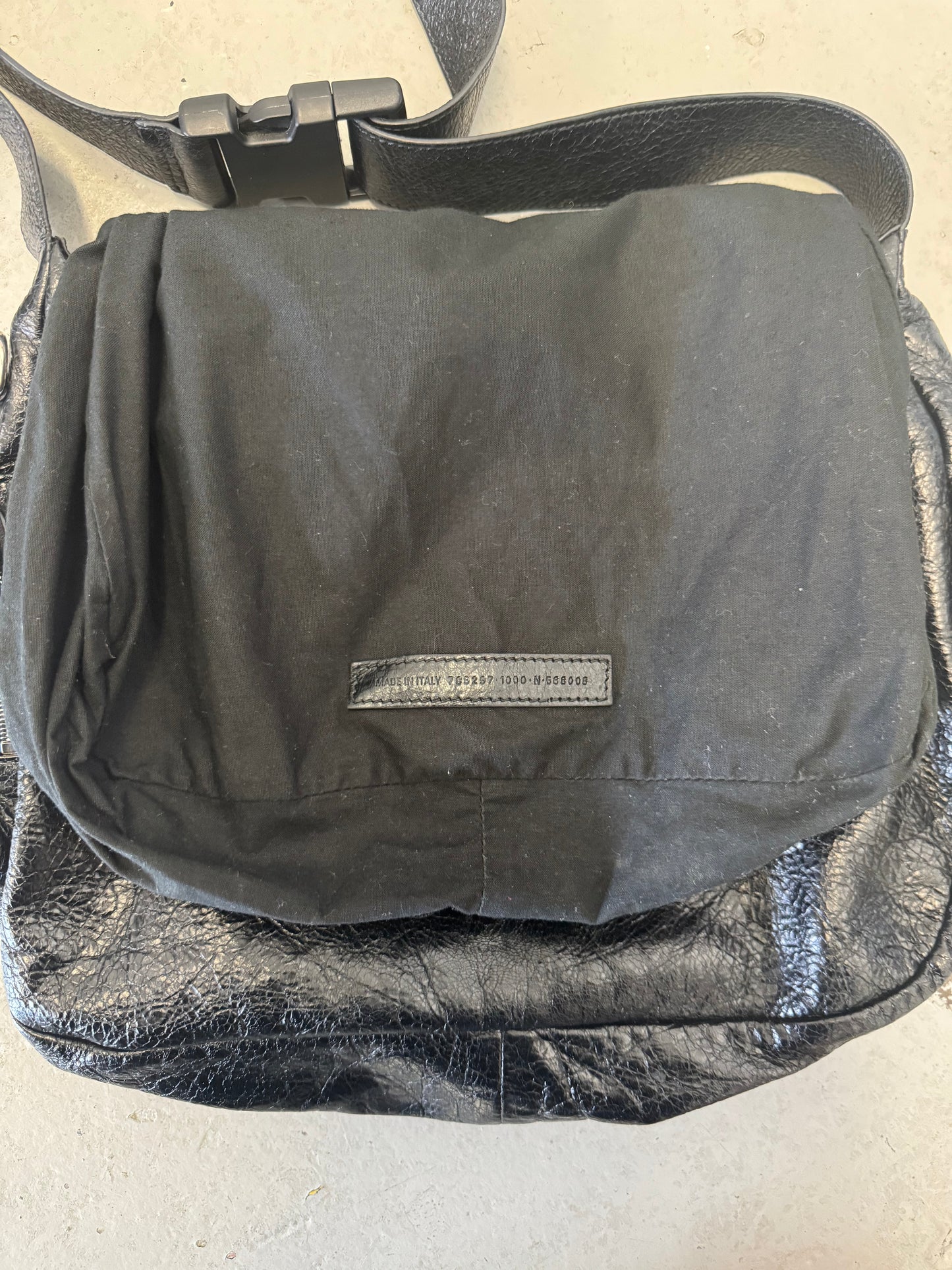 Balenciaga Superbusy Bag (OS)