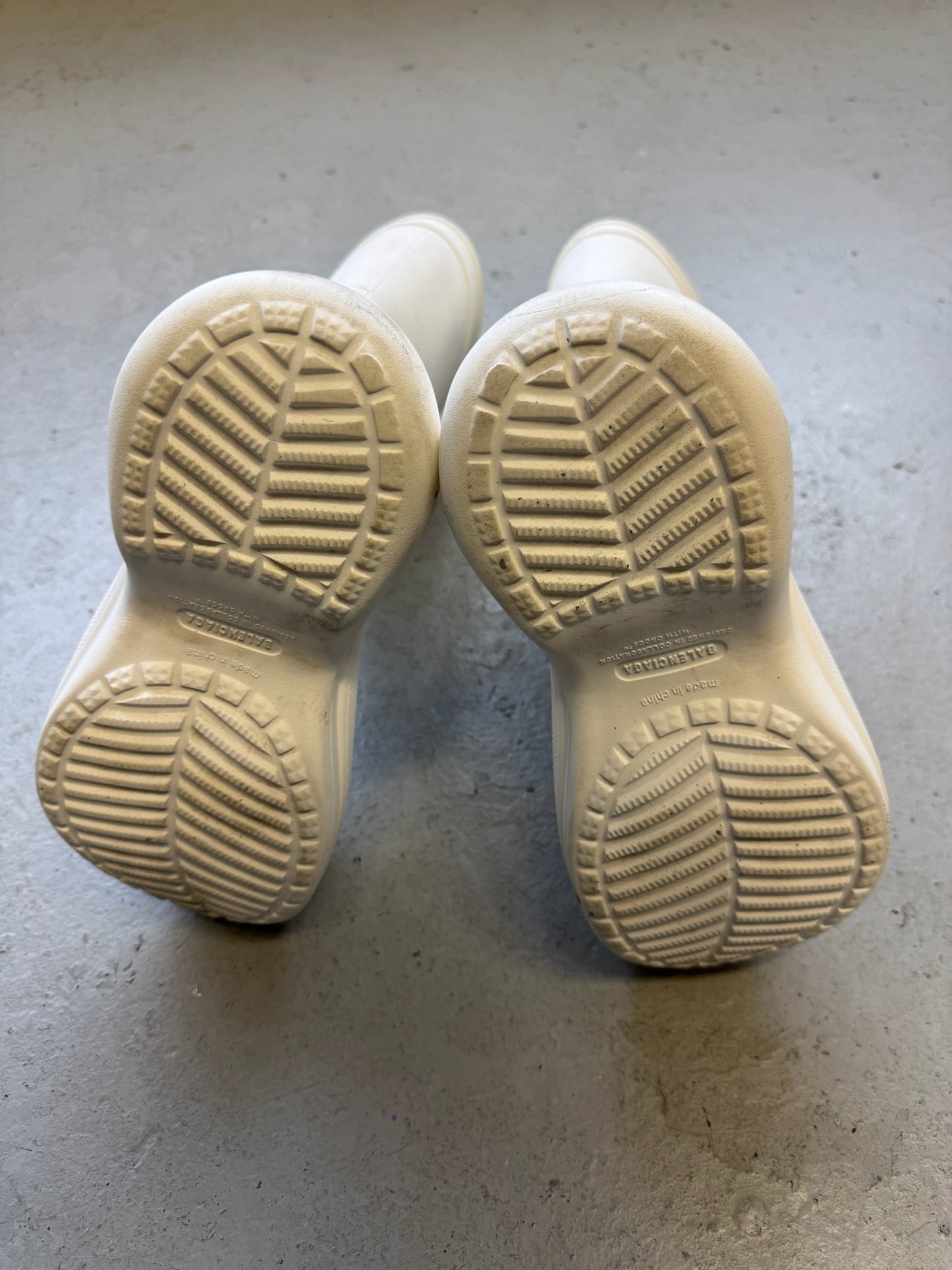 Balenciaga White Crocs (40)