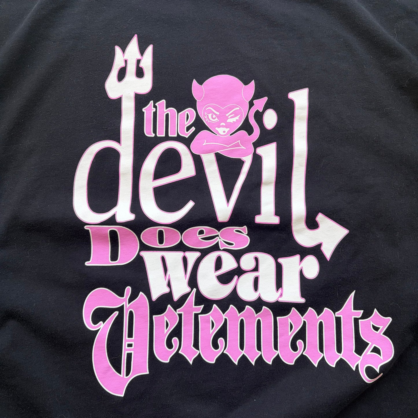 Vetements The Devil Does Wear Vetements (S)