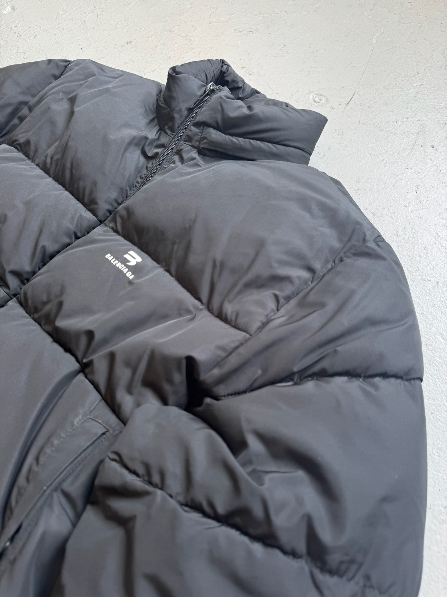 Balenciaga C Shape Black Puffer Jacket (L)