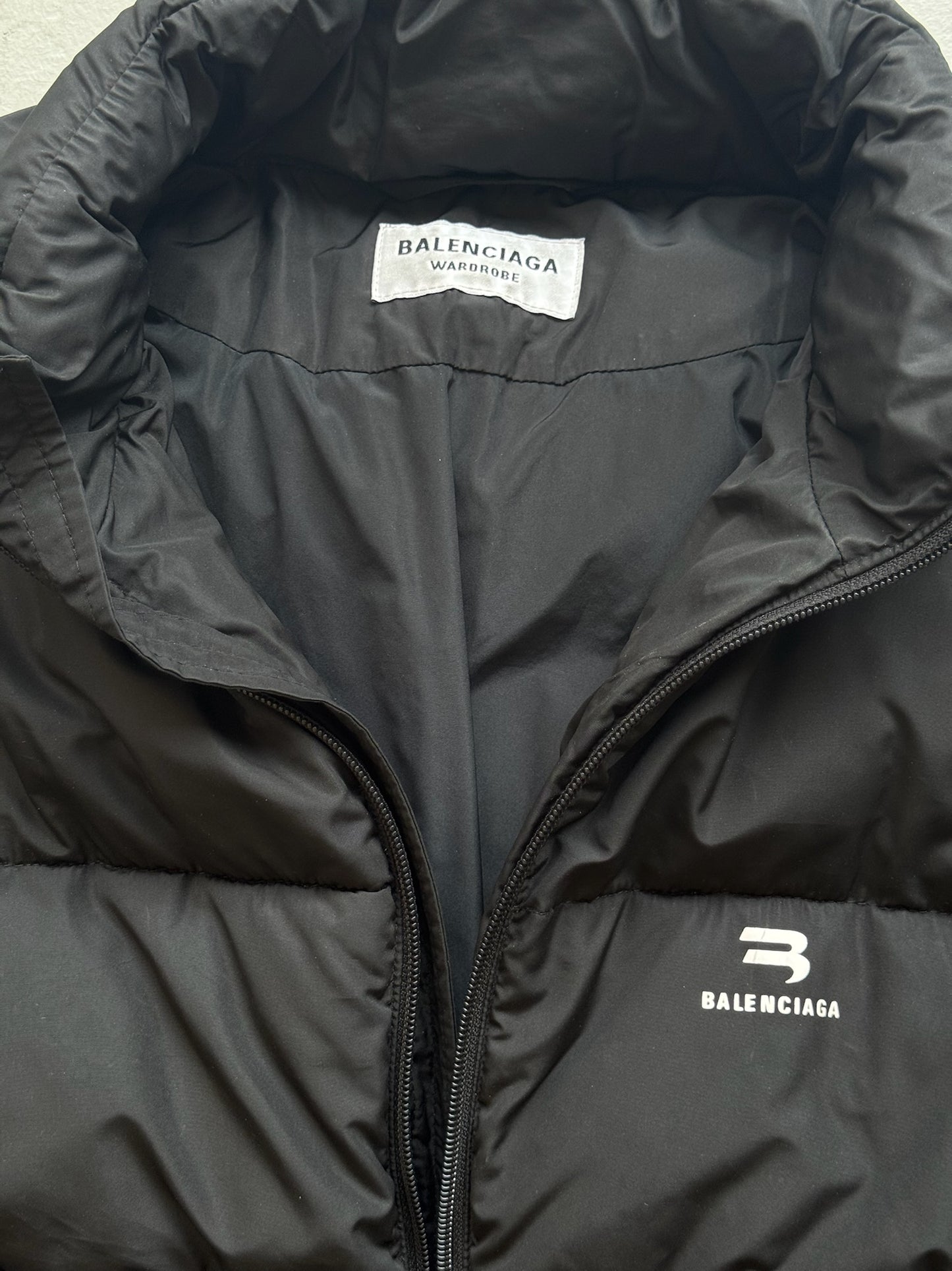 Balenciaga C Shape Black Puffer Jacket (L)