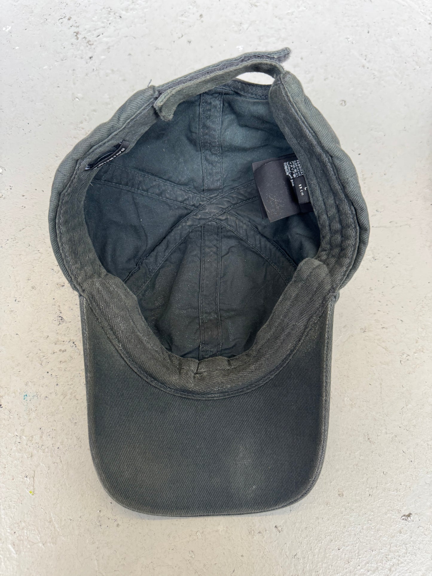 Balenciaga BB Sprayed Hat (L)