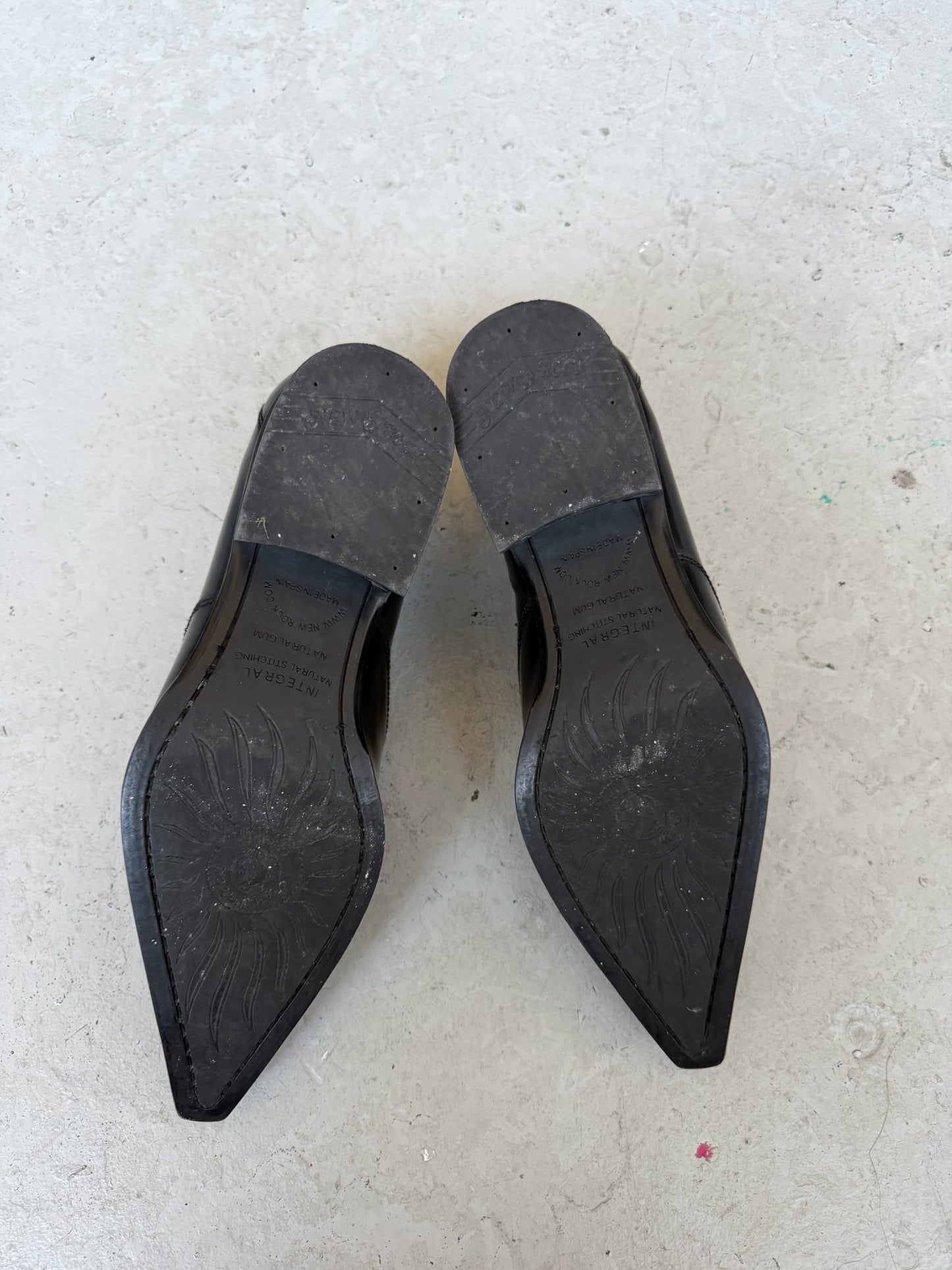 Vetements x New Rock Pointed Toe Derby (42)