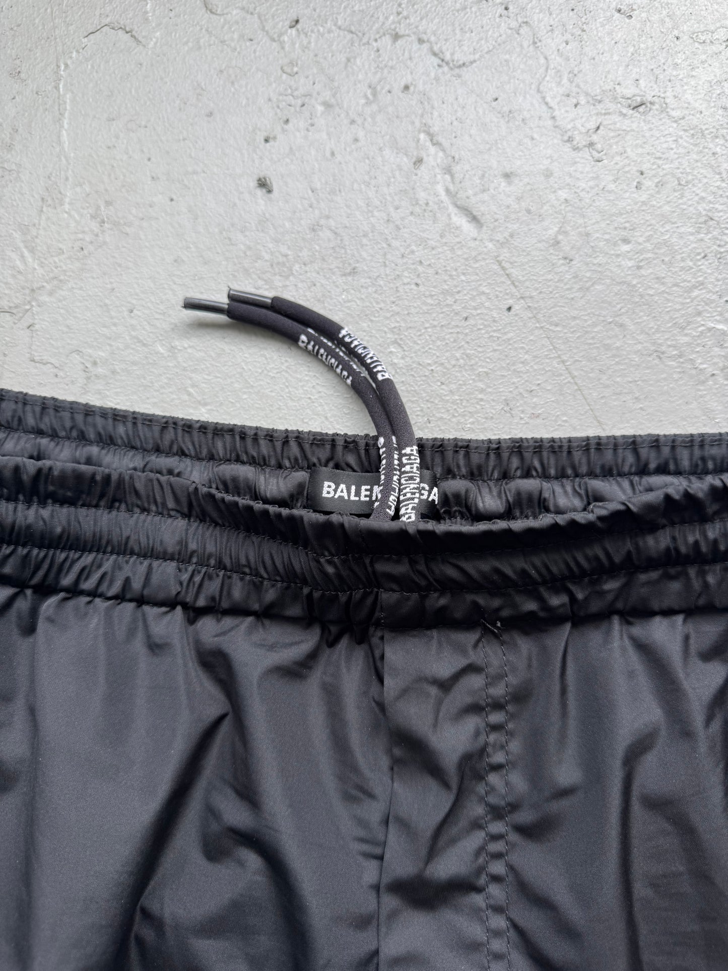 Balenciaga Nylon Cargo Pants (48)