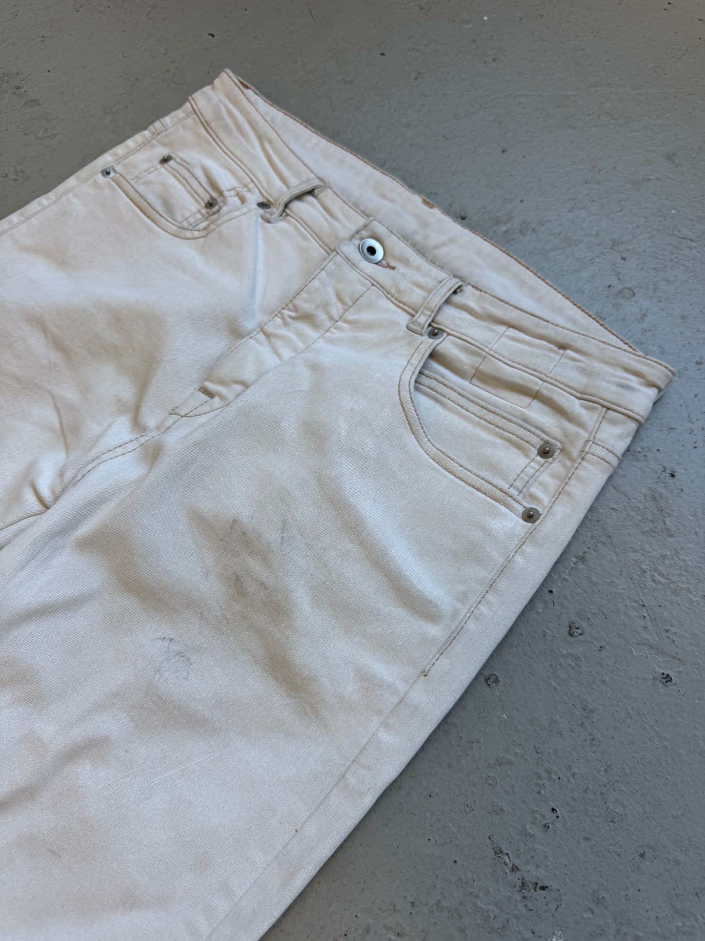 Rick Owens Drkshdw White Wax Detroit Cut Denim (30)