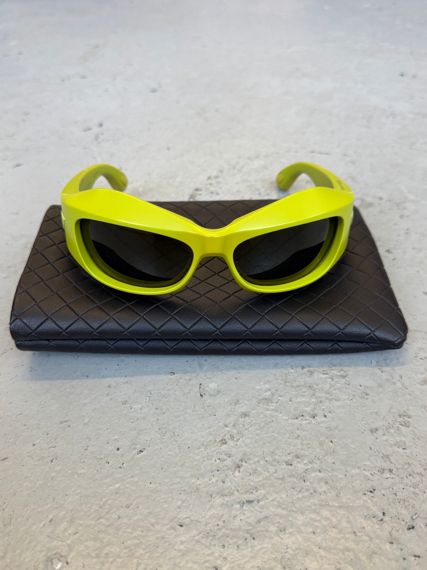 Bottega Veneta Lime Green Sunglasses (OS)