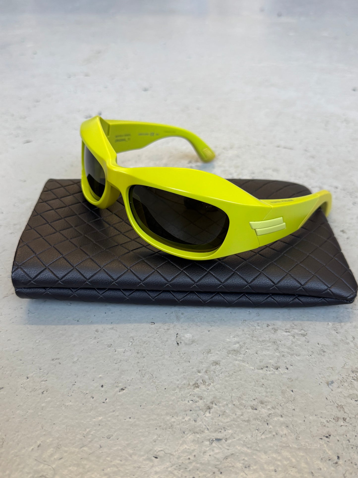 Bottega Veneta Lime Green Sunglasses (OS)