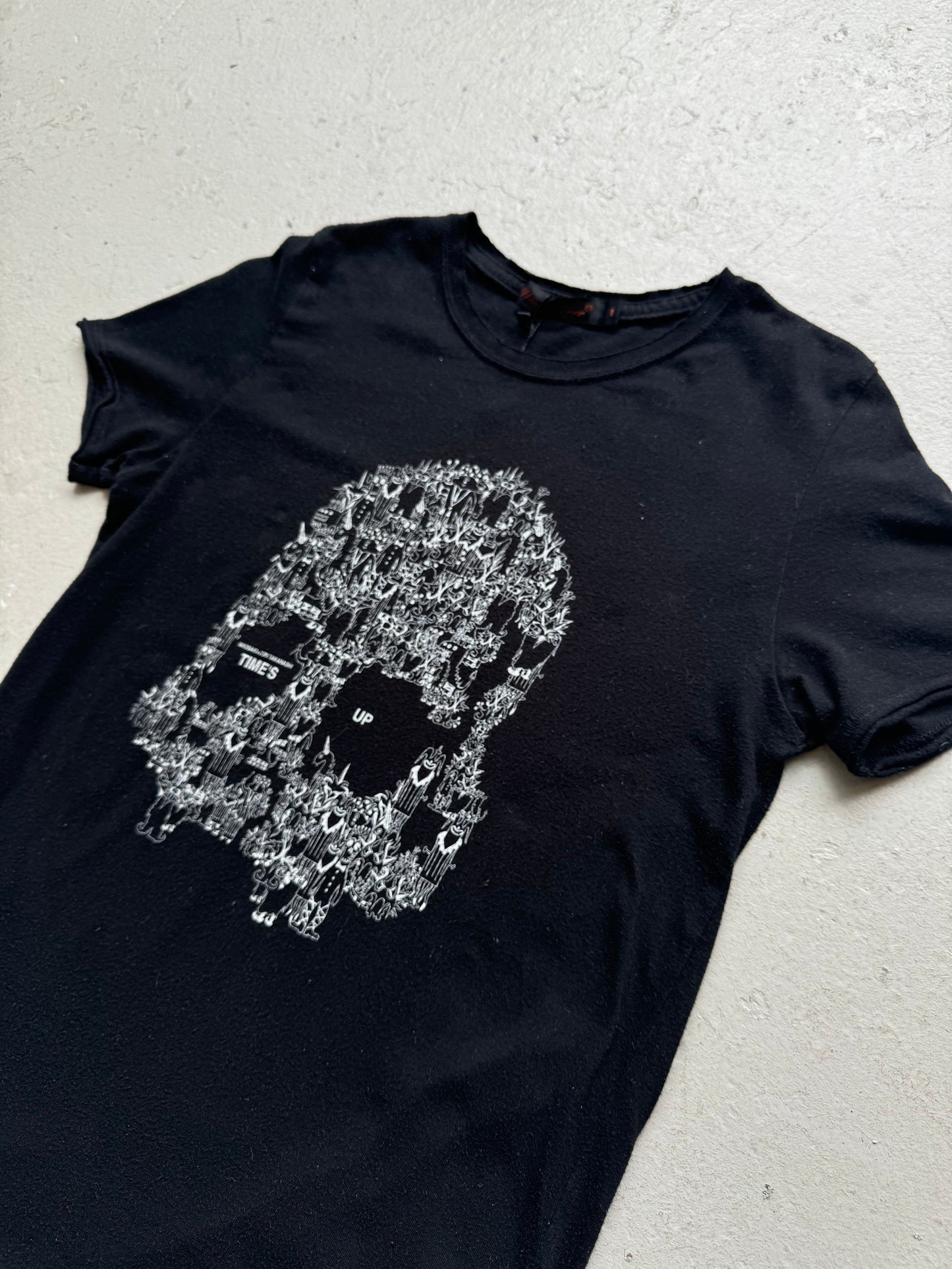 Undercover Madsaki "Time's Up" Skull T (1)