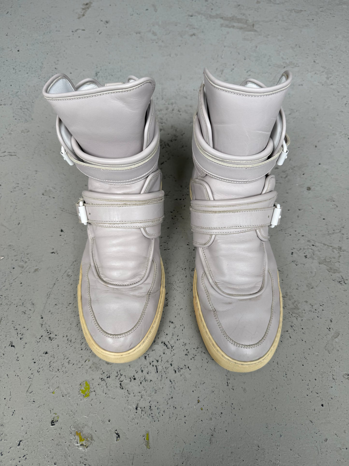 Givenchy Double Buckle Grey High Top Sneakers (42)
