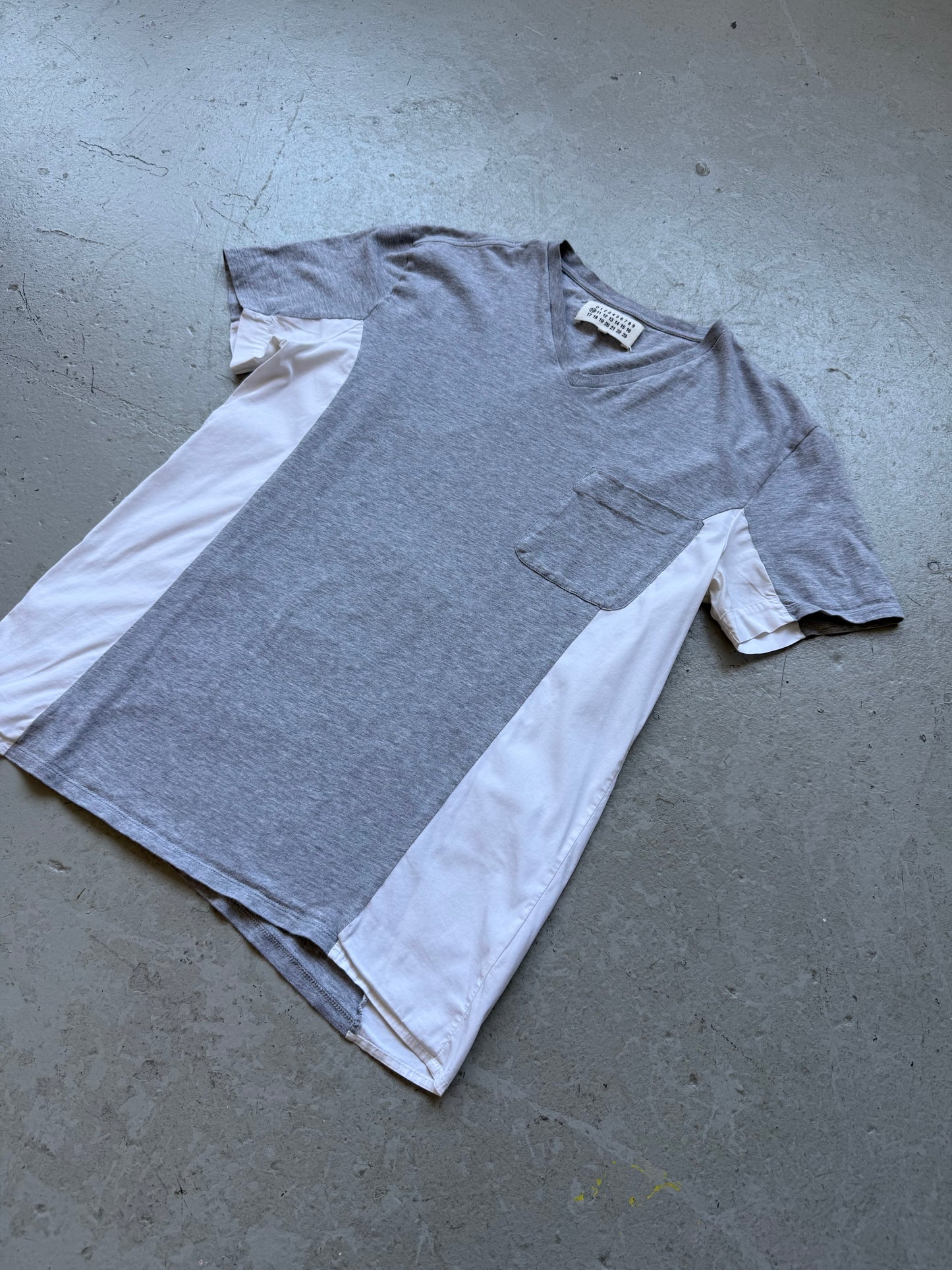 Maison Martin Margiela Grey V Neck Short Sleeve  (48)