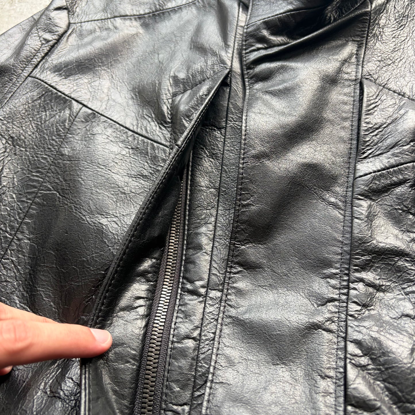 Julius FW23 Lamb Leather Elbo Padded Jacket (3)