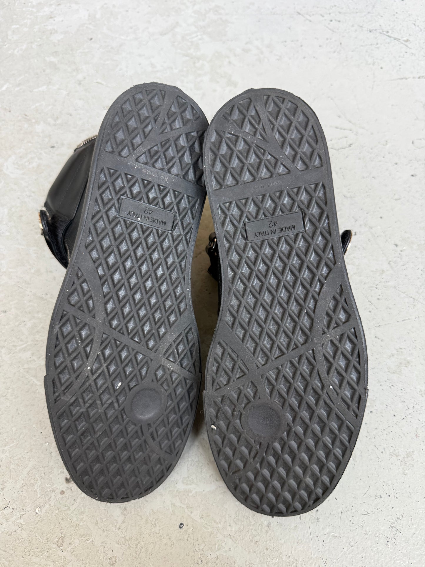 Giuseppe Black Leather Plated Strapped Leather Sneakers (42)