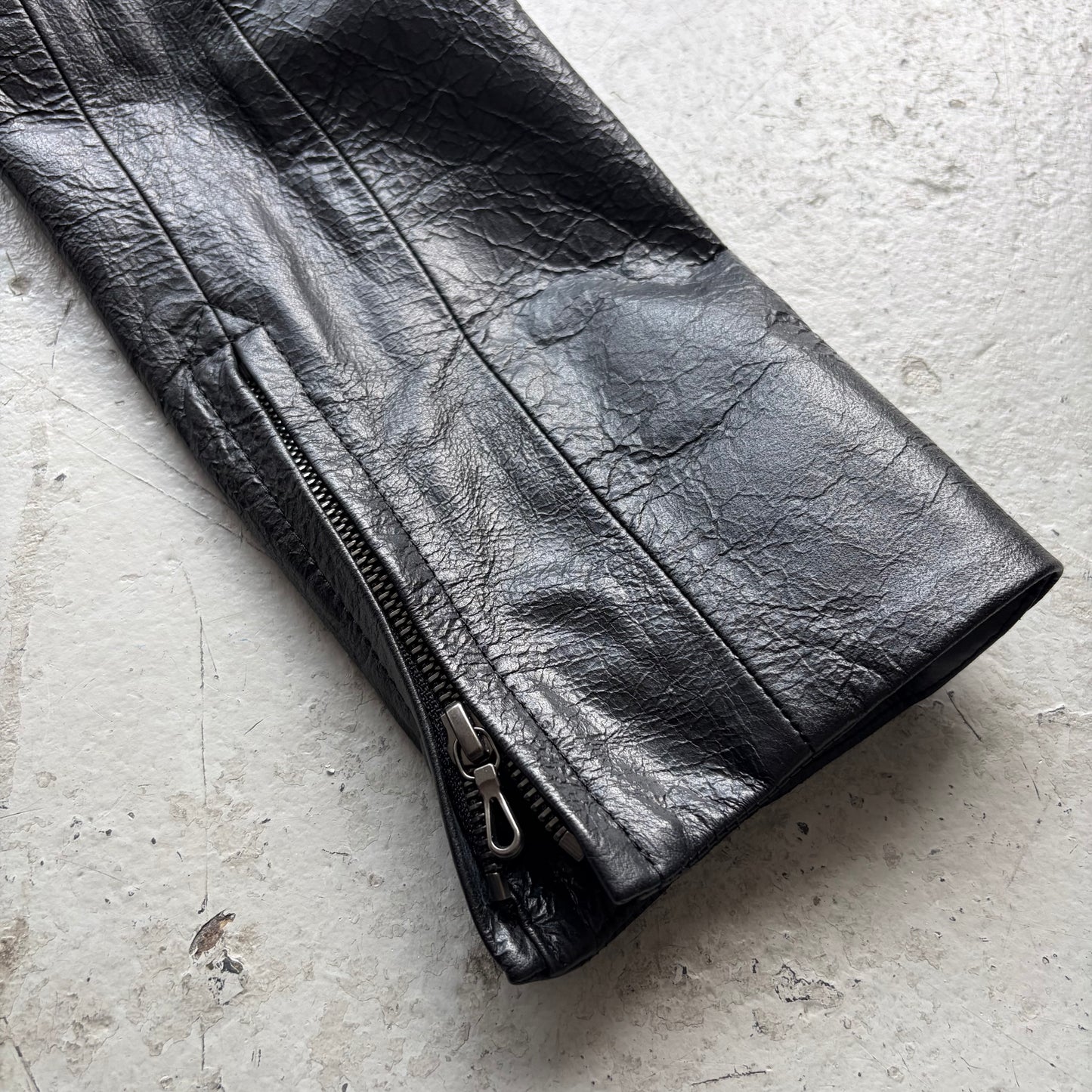 Julius FW23 Lamb Leather Elbo Padded Jacket (3)