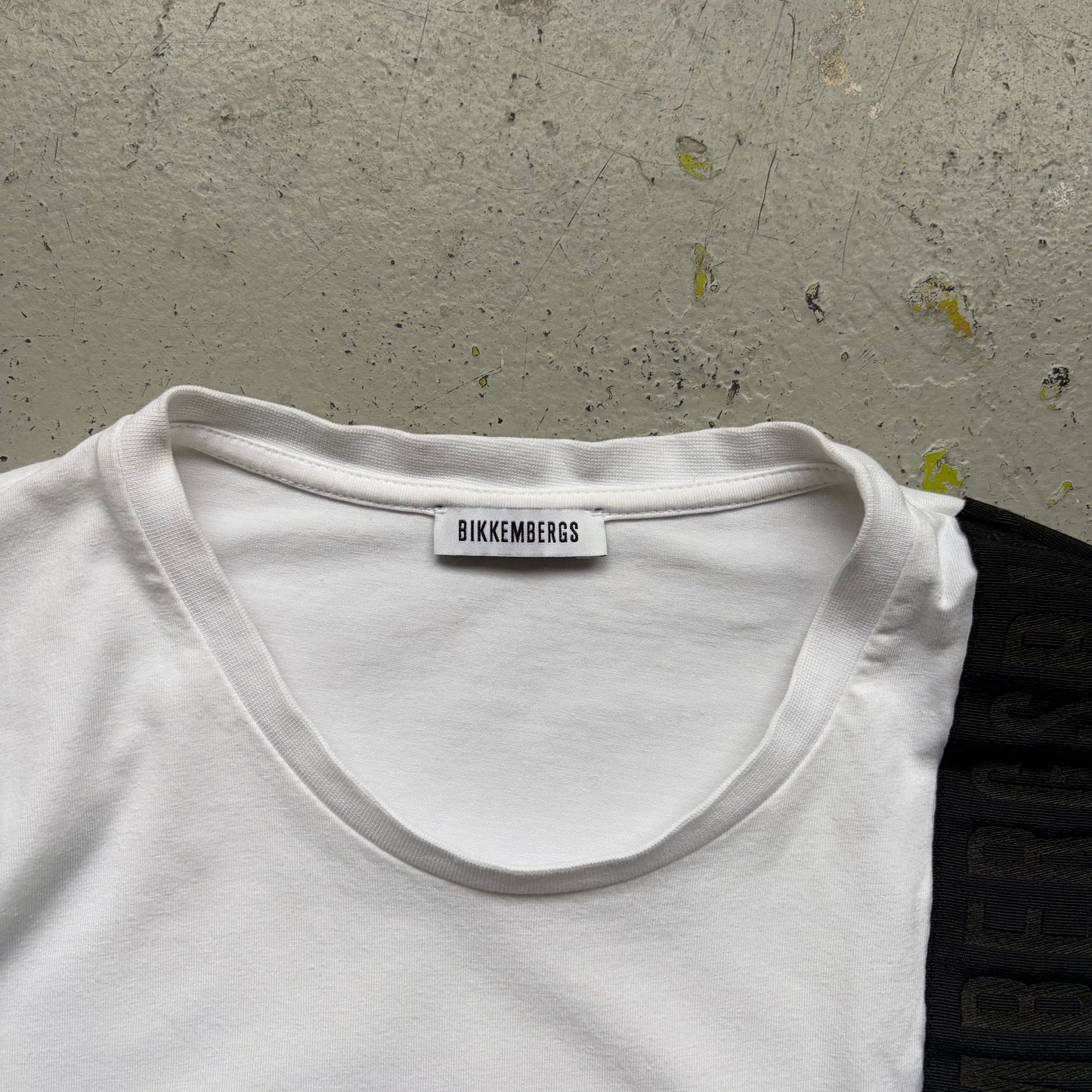 Dirk Bikkembergs White Short Sleeve With Vertical Strap (L)