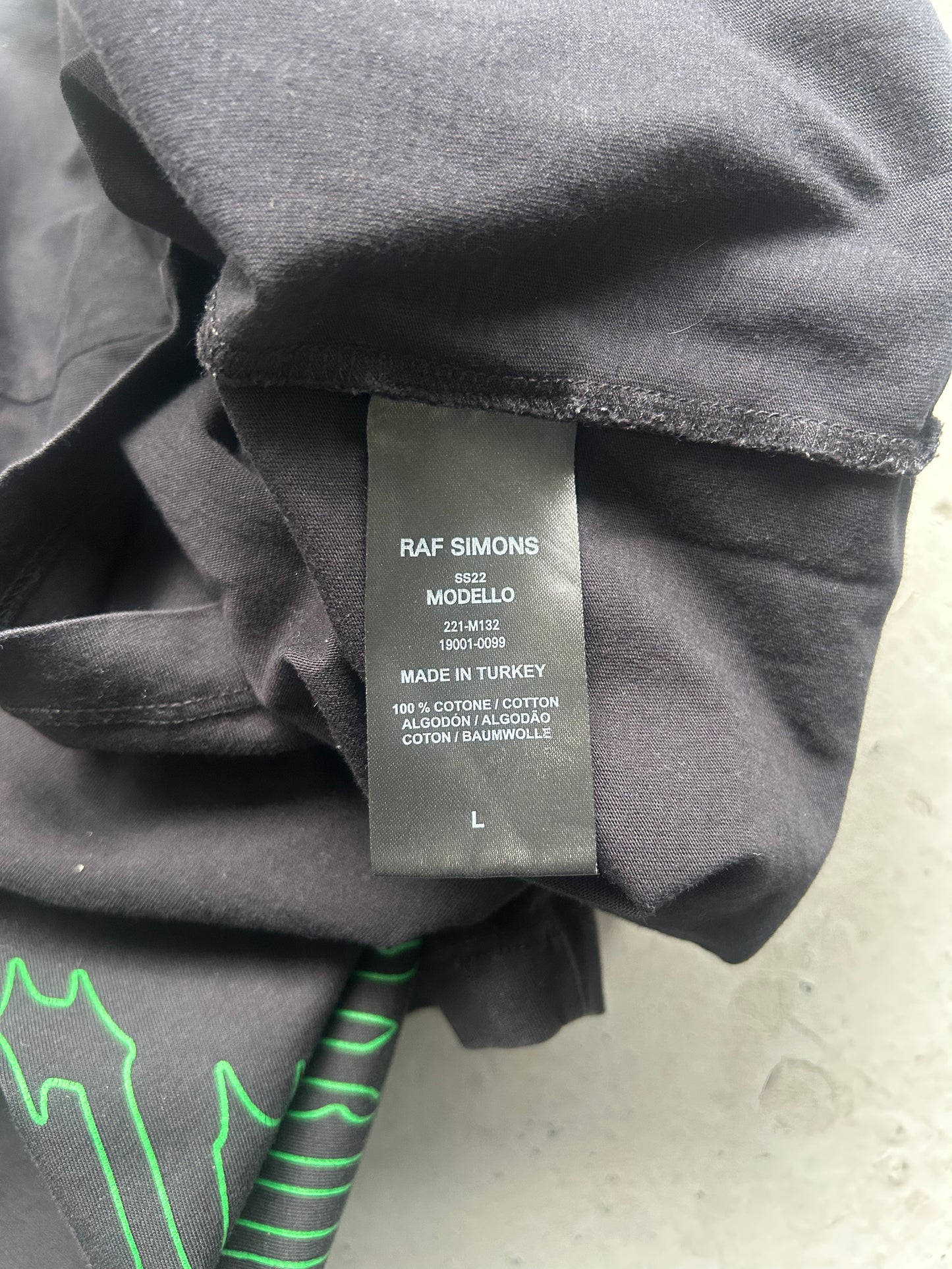Raf Simons SS22 Modello Grimcrawler Short Sleeve (L)