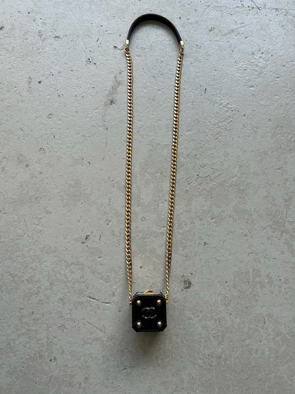 Chanel Clutch With Chain Shiny Crumpled Calfskin & Gold-Tone Metal (OS)