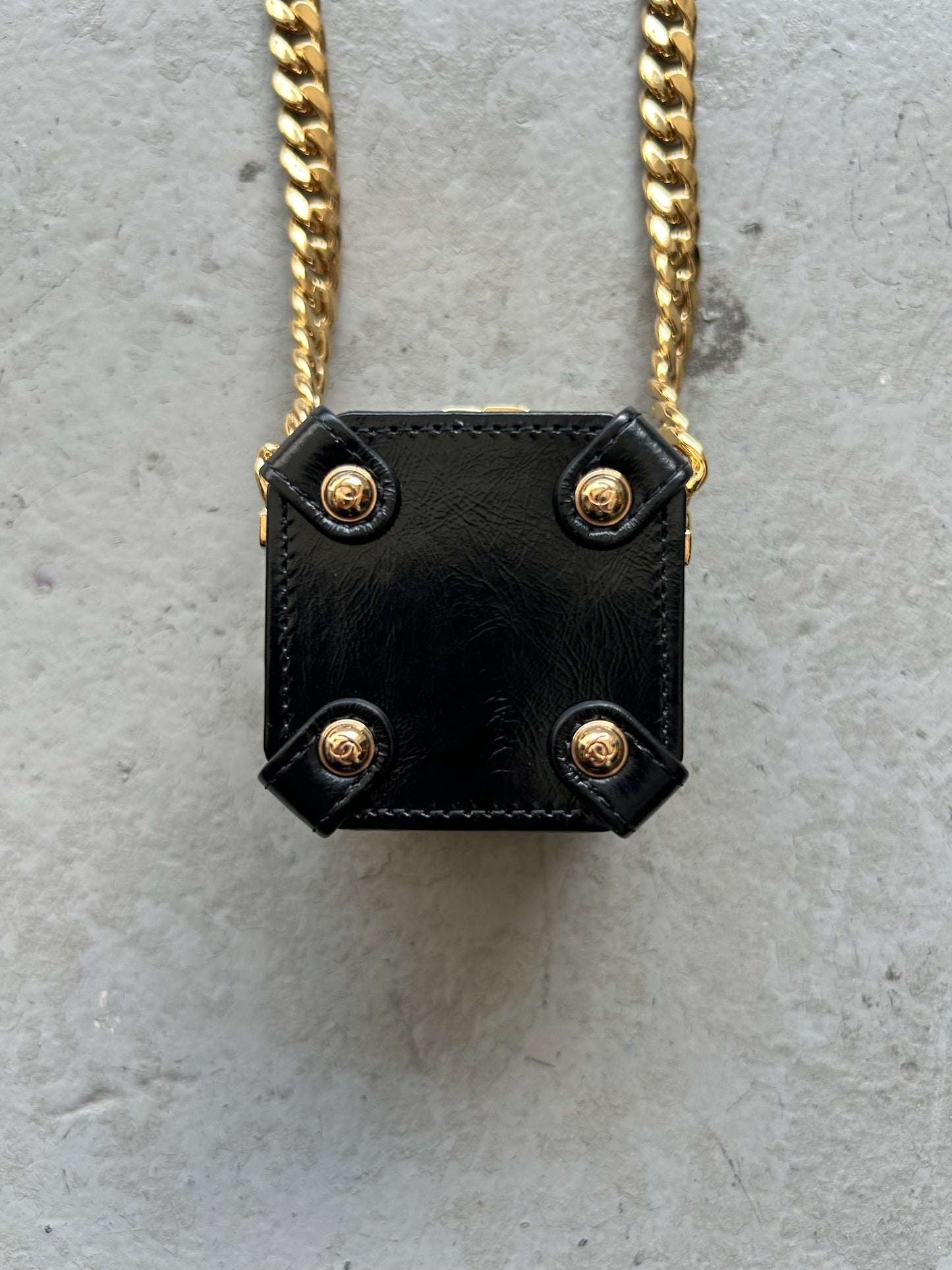 Chanel Clutch With Chain Shiny Crumpled Calfskin & Gold-Tone Metal (OS)