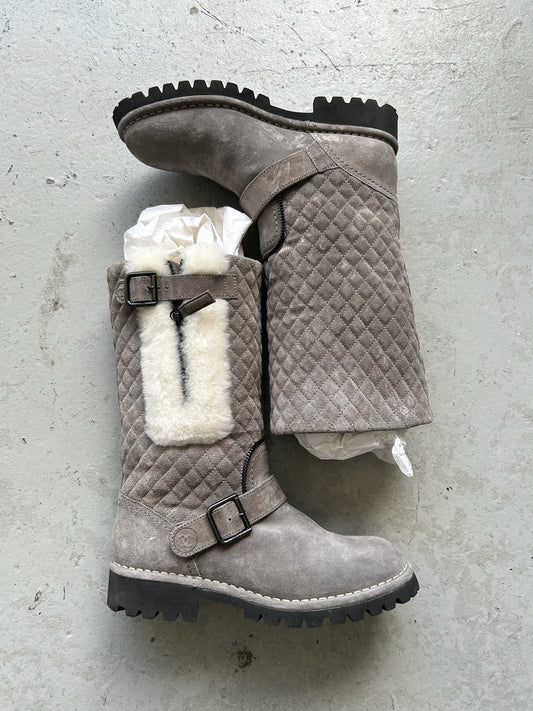 Chanel Sheep Shearling Suede Grey Boots (36.5)