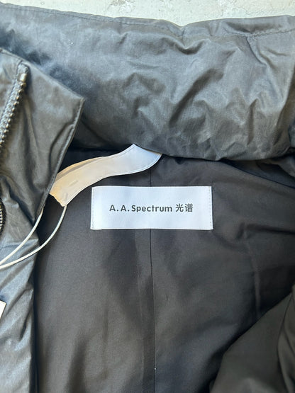 A. A. Spectrum Shallow Gan Down Jacket (XL)