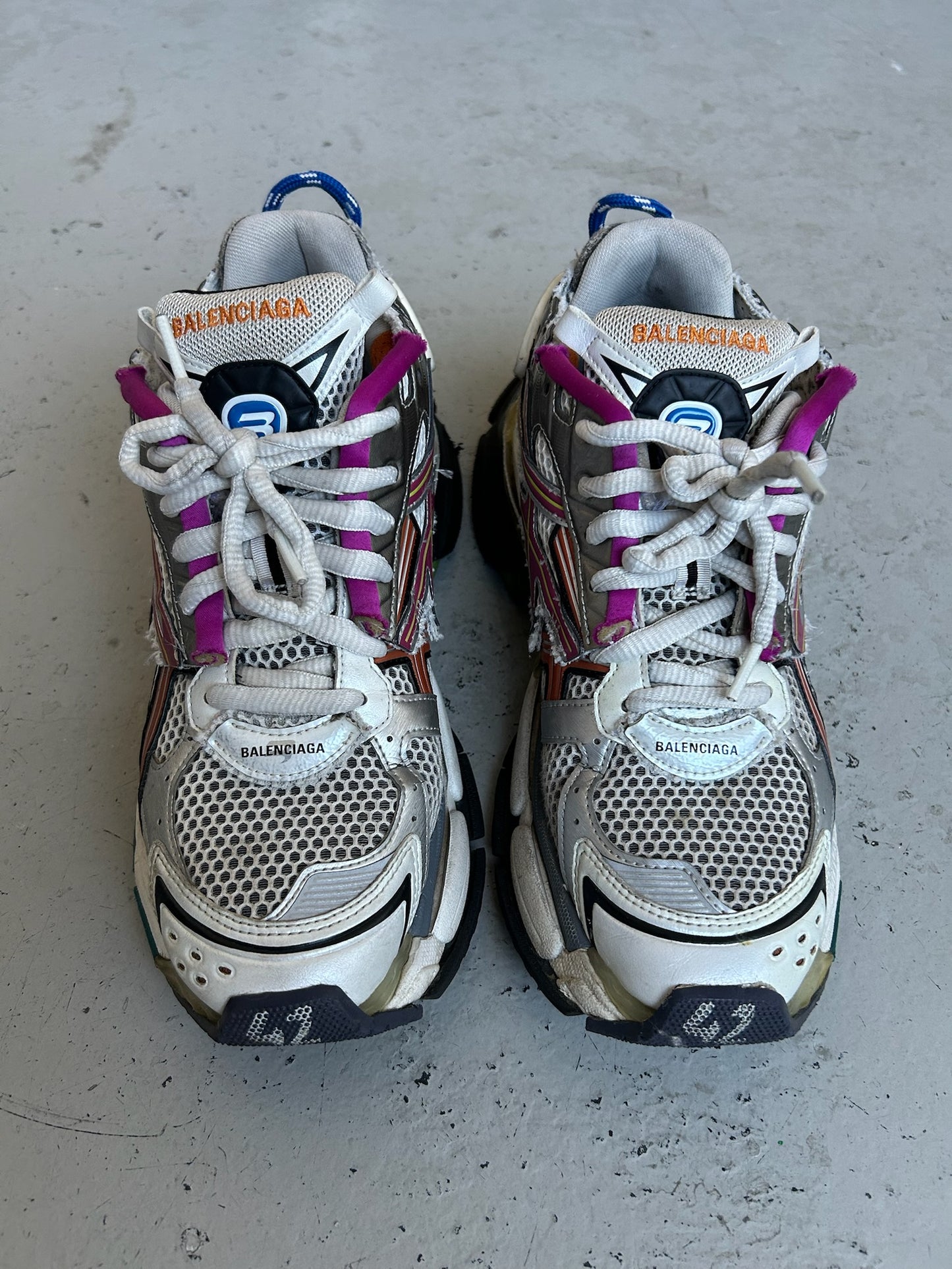 Balenciaga Runners (42)
