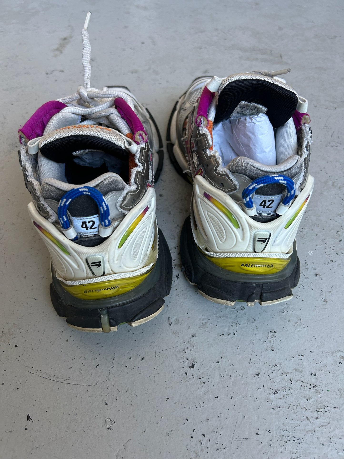 Balenciaga Runners (42)