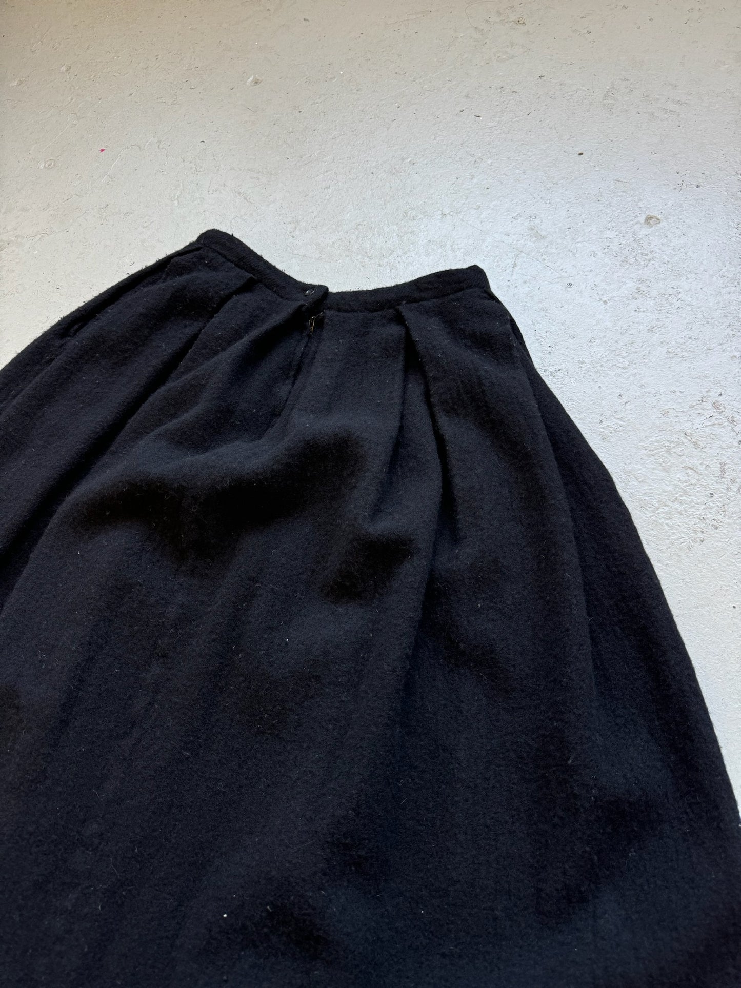 Comme Des Garcons Wool Skirt (L)