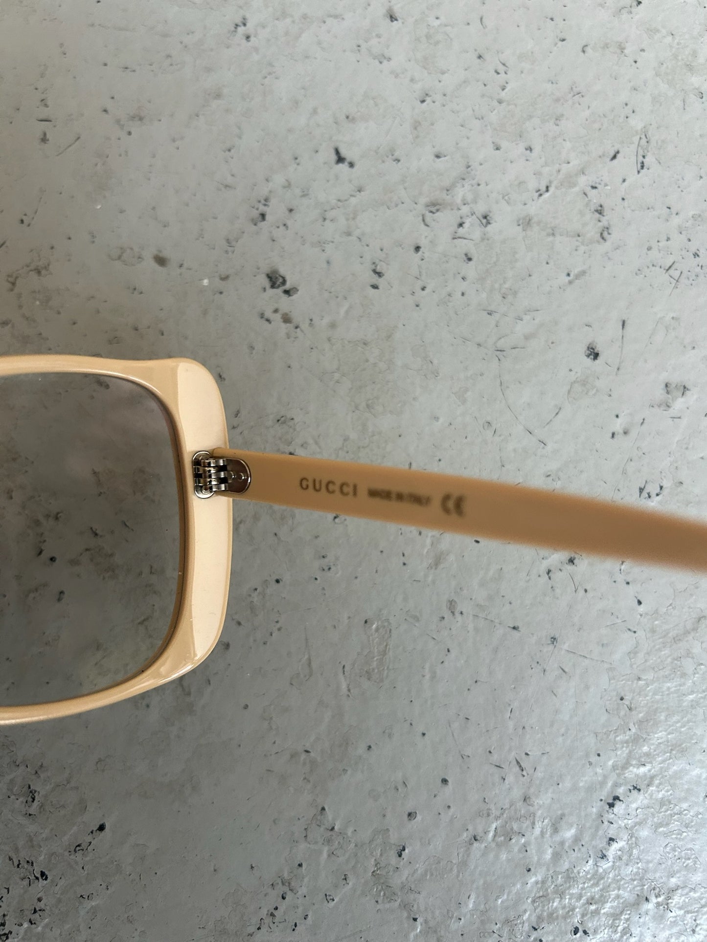 Gucci Cream Glasses (OS)