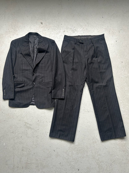 Gucci Tom Ford Pinstripe Suit (38)