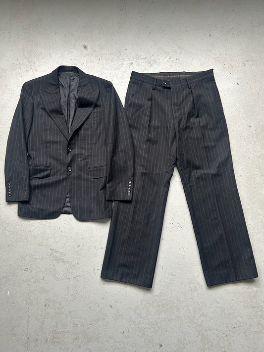 Gucci Tom Ford Pinstripe Suit (38)