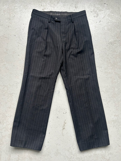 Gucci Tom Ford Pinstripe Suit (38)