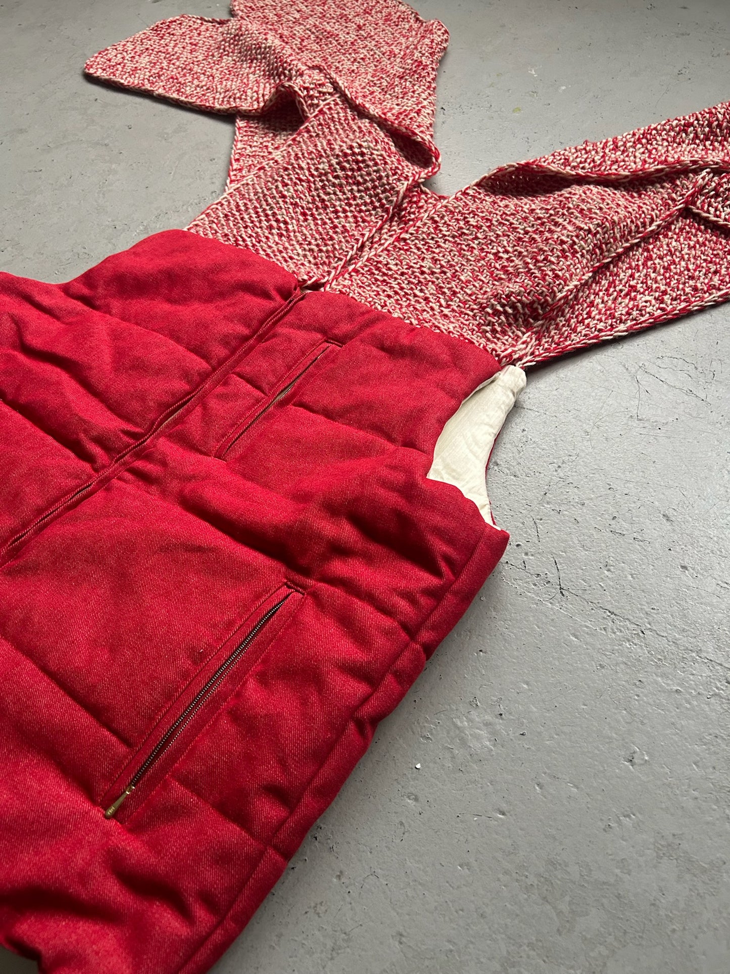 Bless No40 Red Vest With Knit Attatchment (OS)