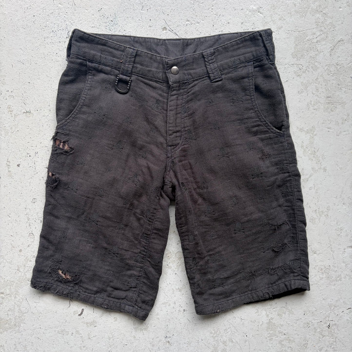 Roen Skull Print Distressed Shorts (30)