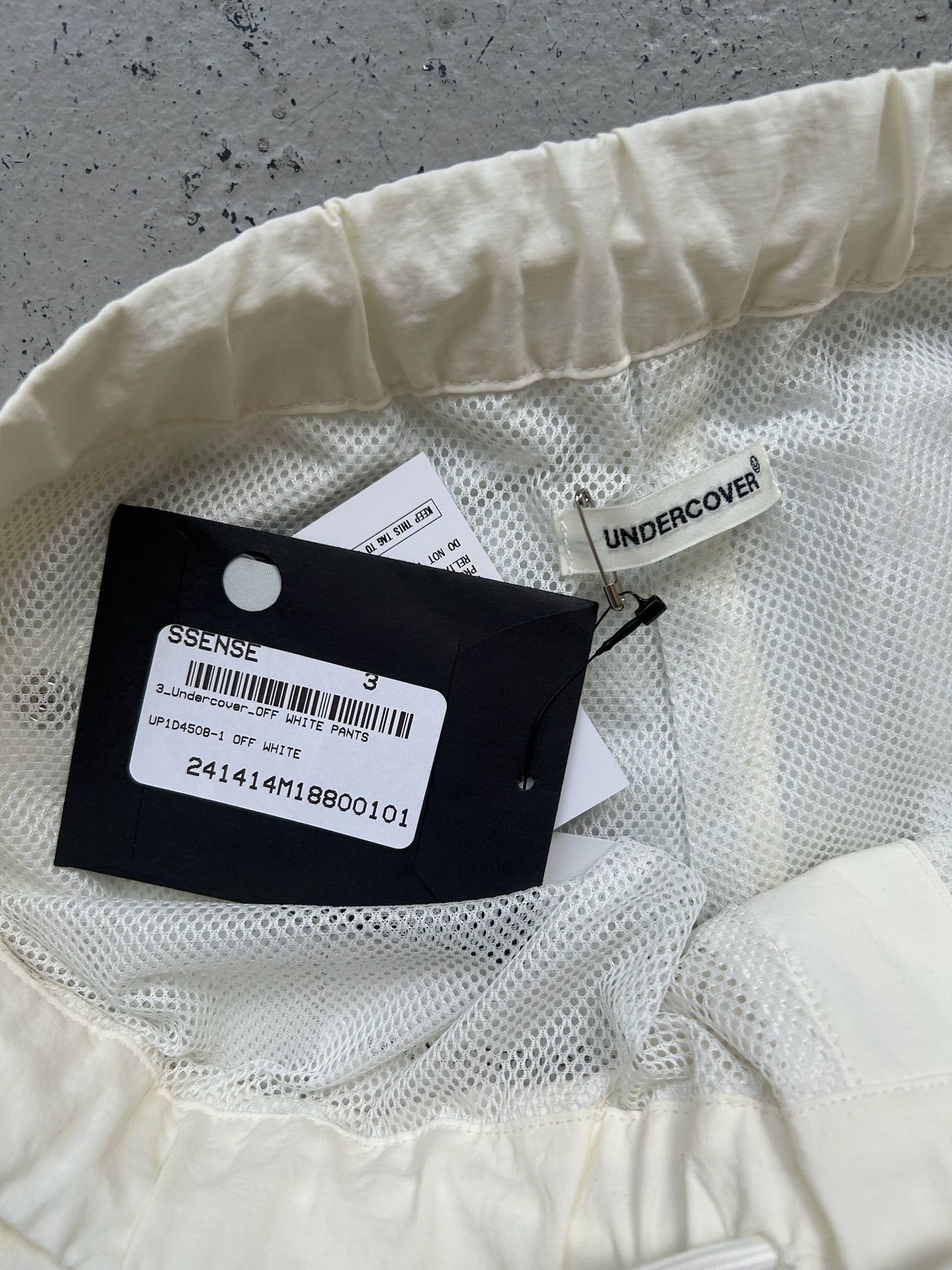 Undercover Off White Cargo Pants (3)