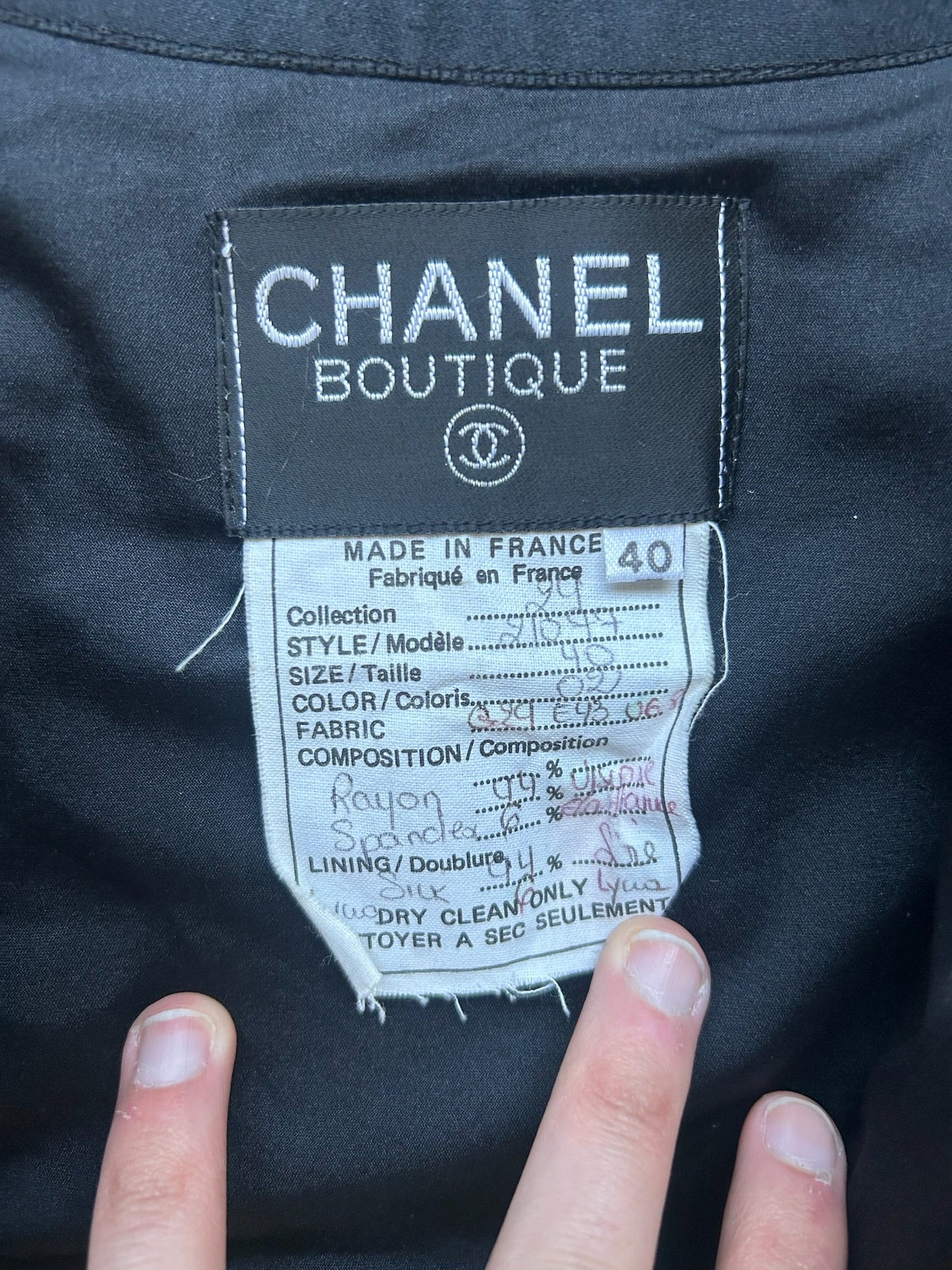 Chanel Boutique 1980's Collection 29 Black Cage Coat (40)
