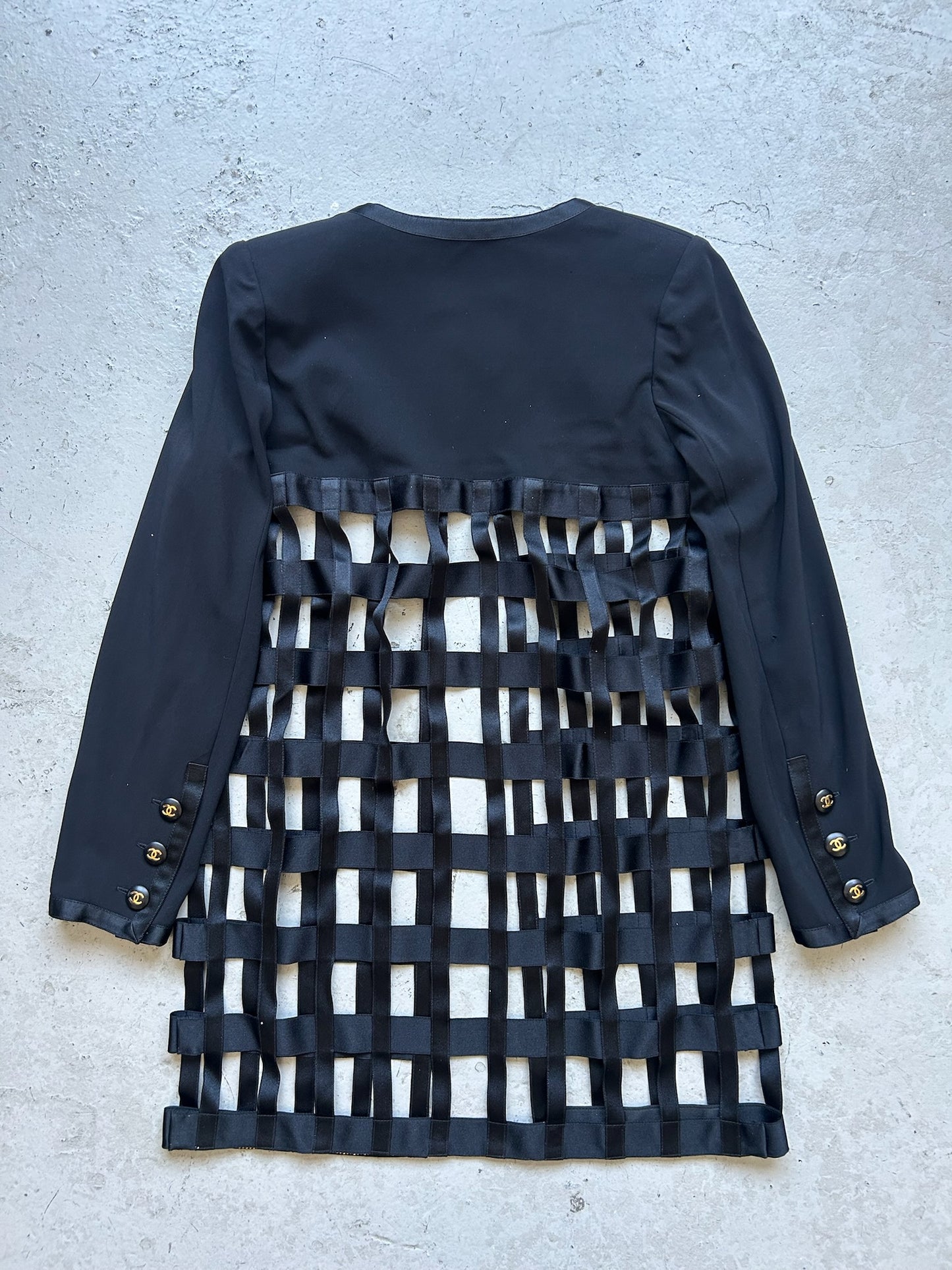 Chanel Boutique 1980's Collection 29 Black Cage Coat (40)