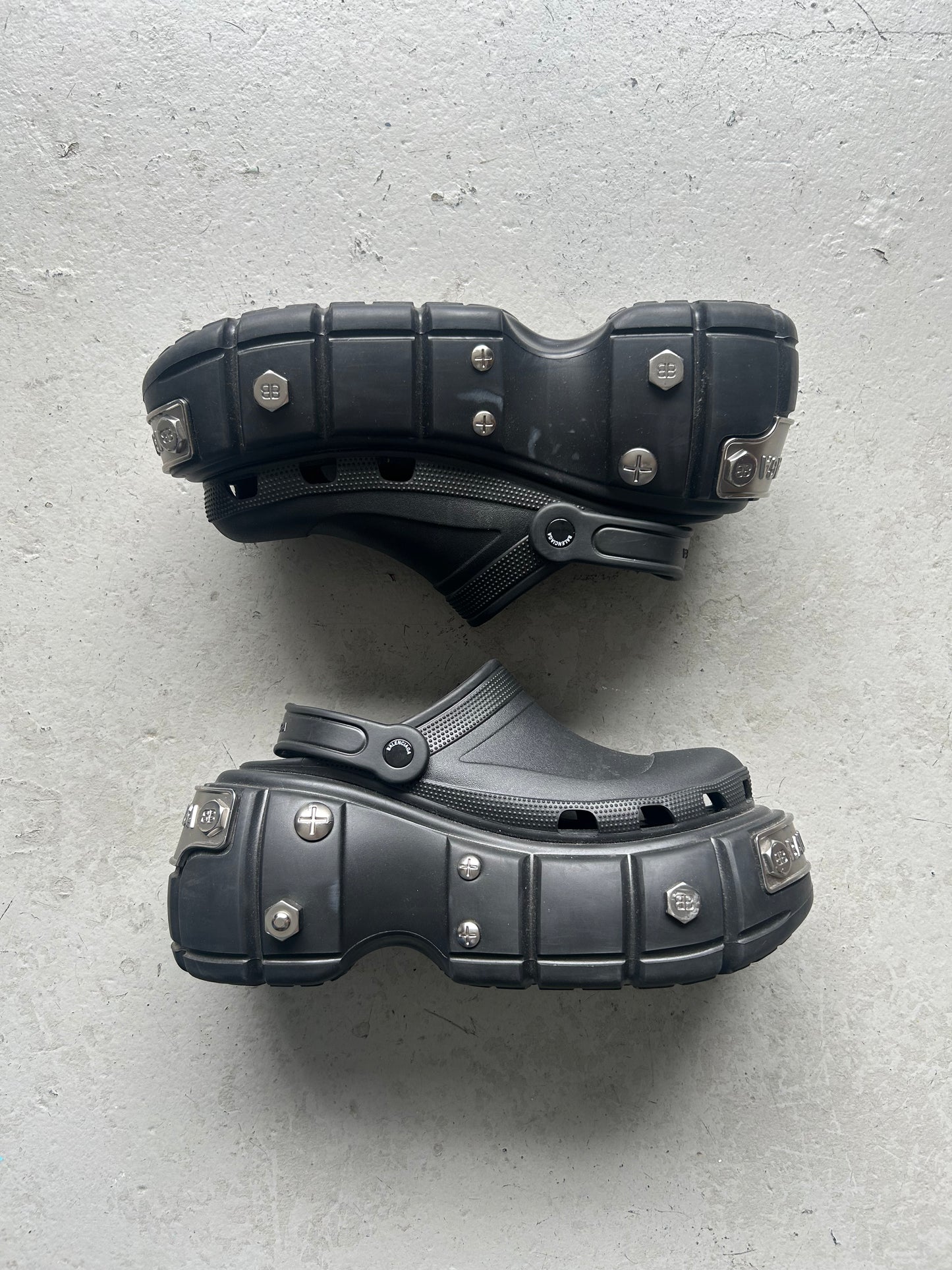 Balenciaga Hardcrocs (44)