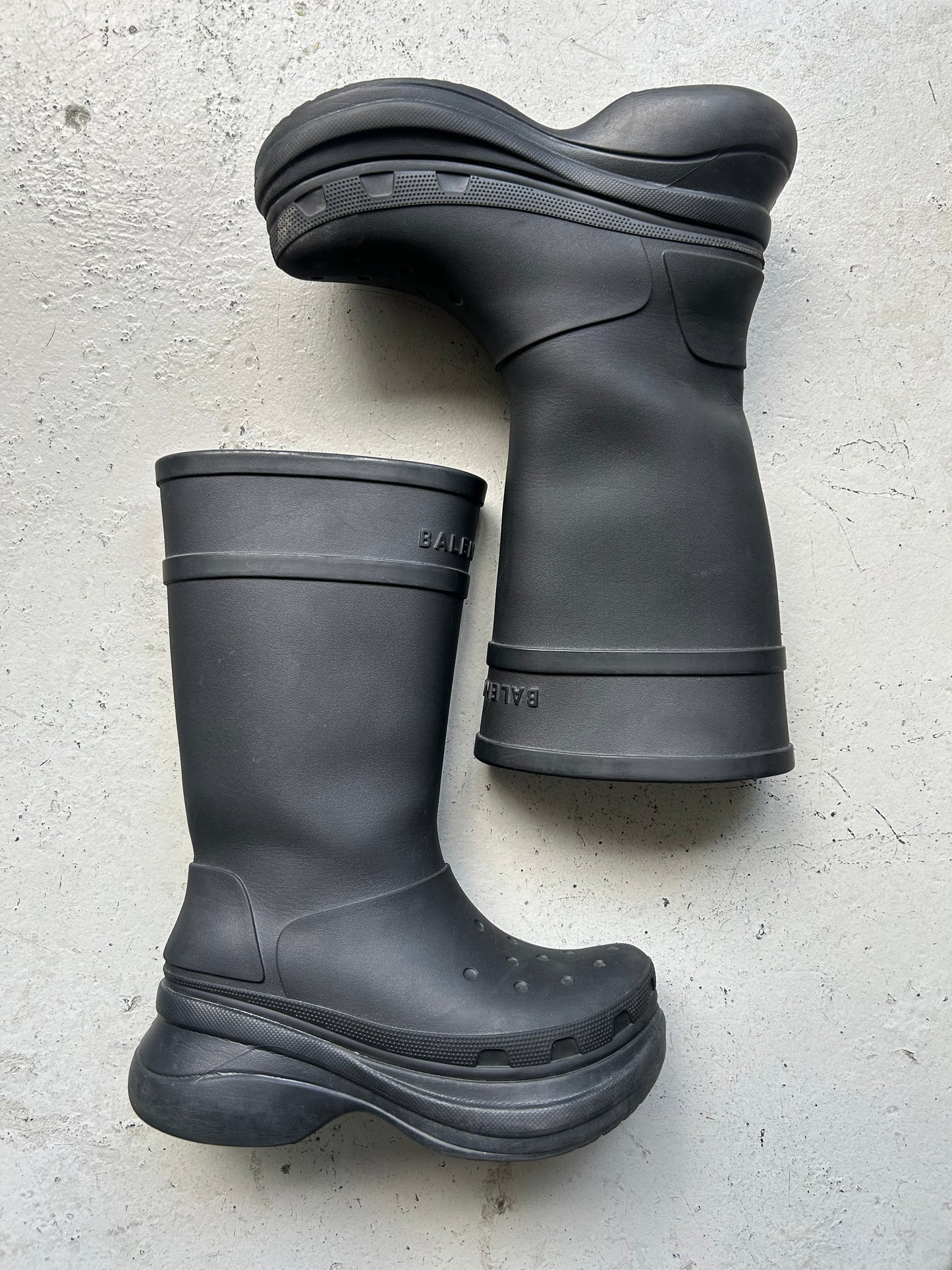 Balencaiga Black Crocs (45)