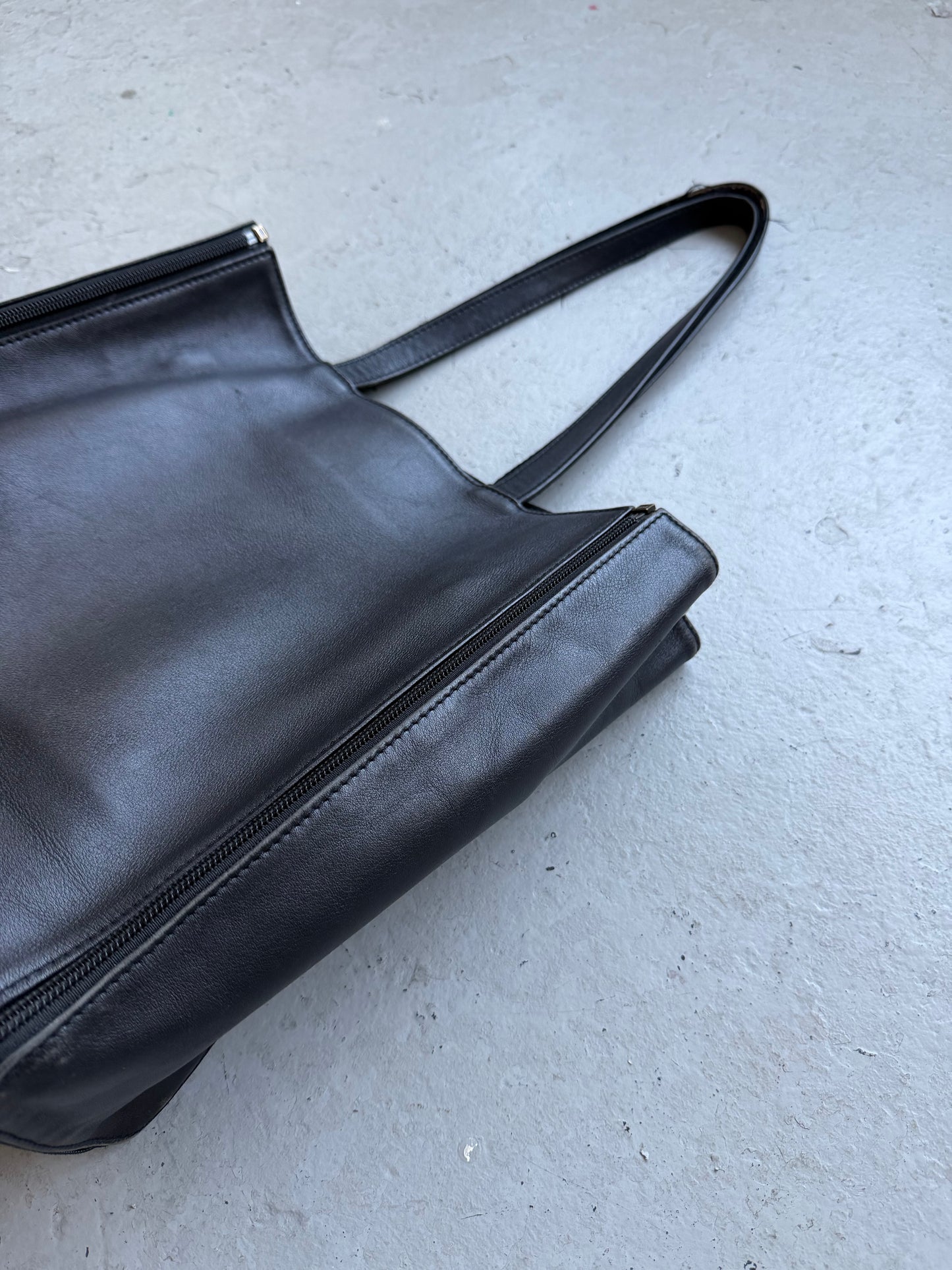Yohji Yamamoto Modular Black Zip Leather Bag (OS)