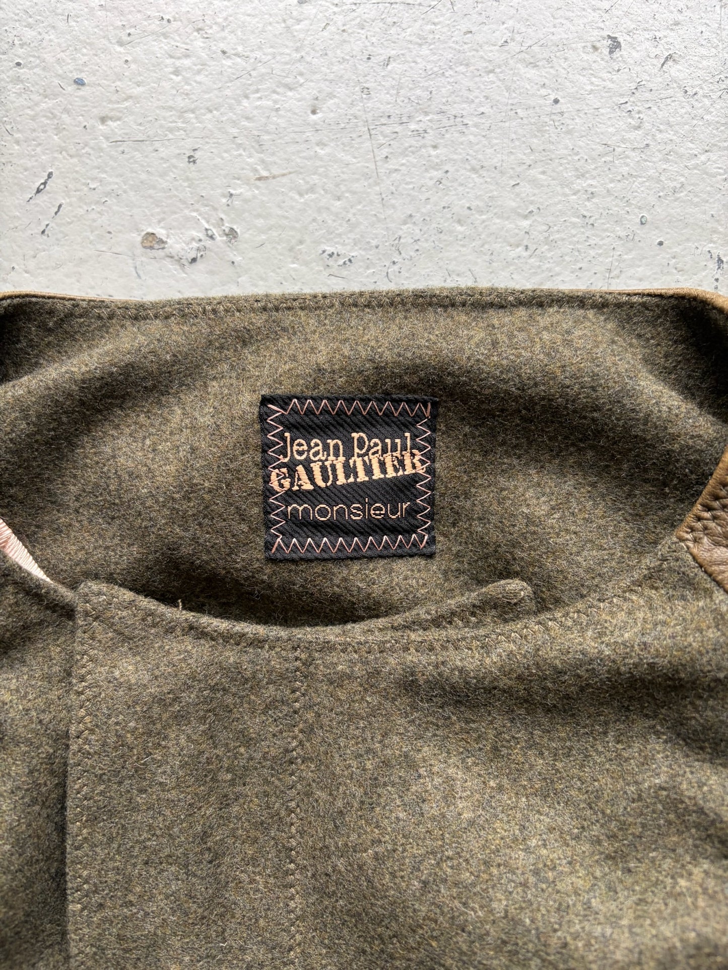Jean Paul Gaultier Monsieur 2010AW  Power Shoulder Jacket (46)