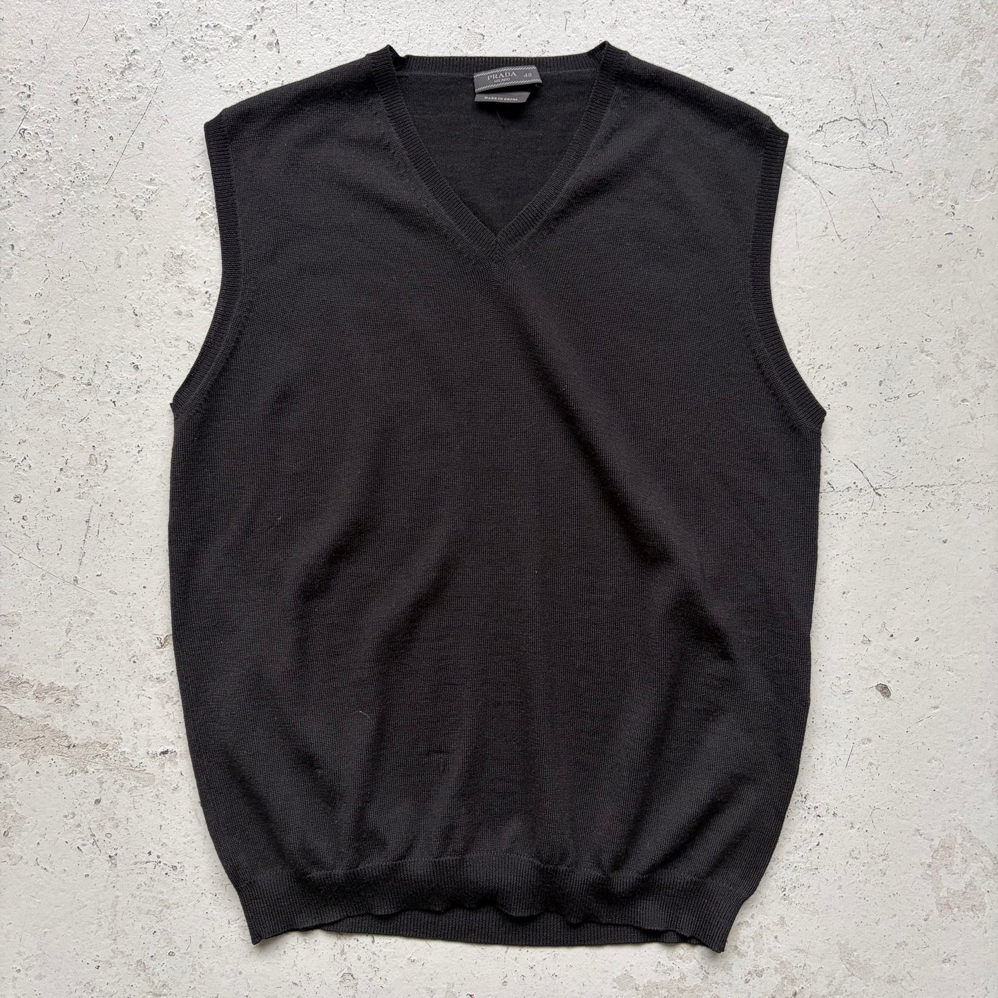 Prada Black Wool Sleeveless V Neck Sweater (48)