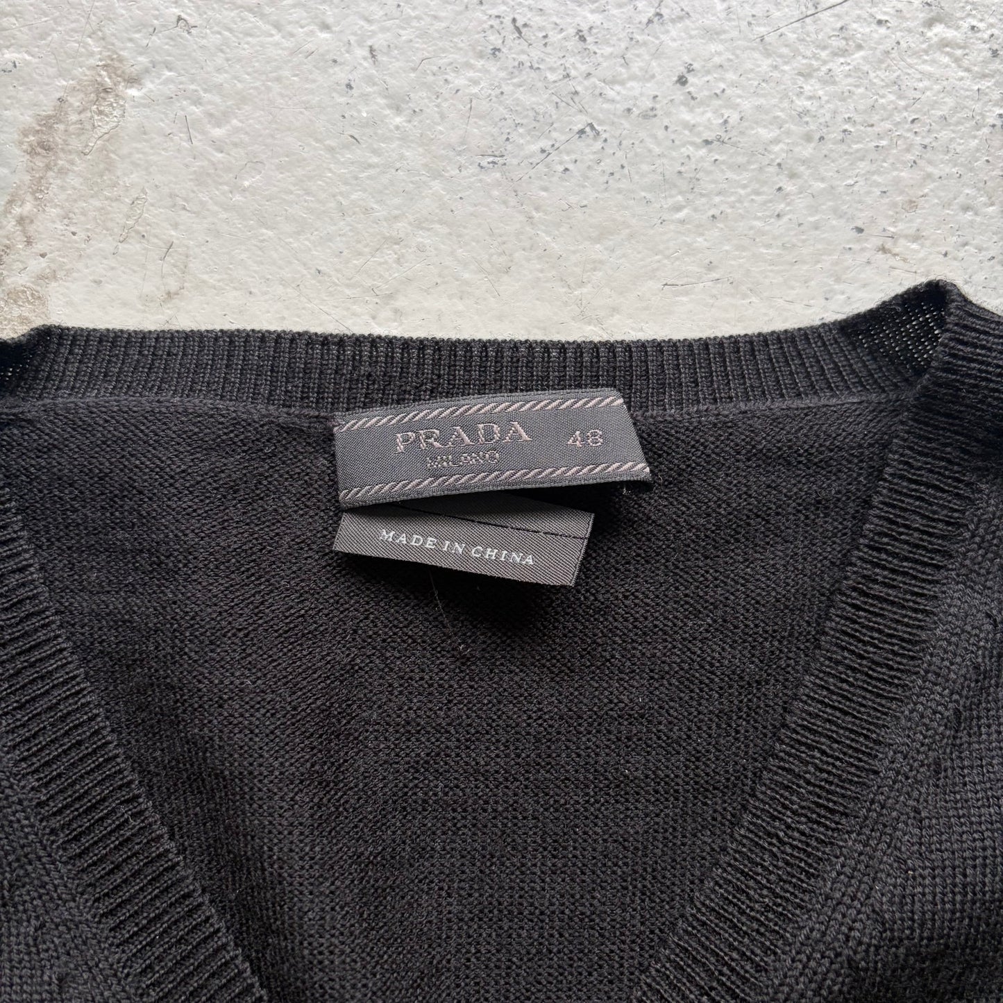 Prada Black Wool Sleeveless V Neck Sweater (48)