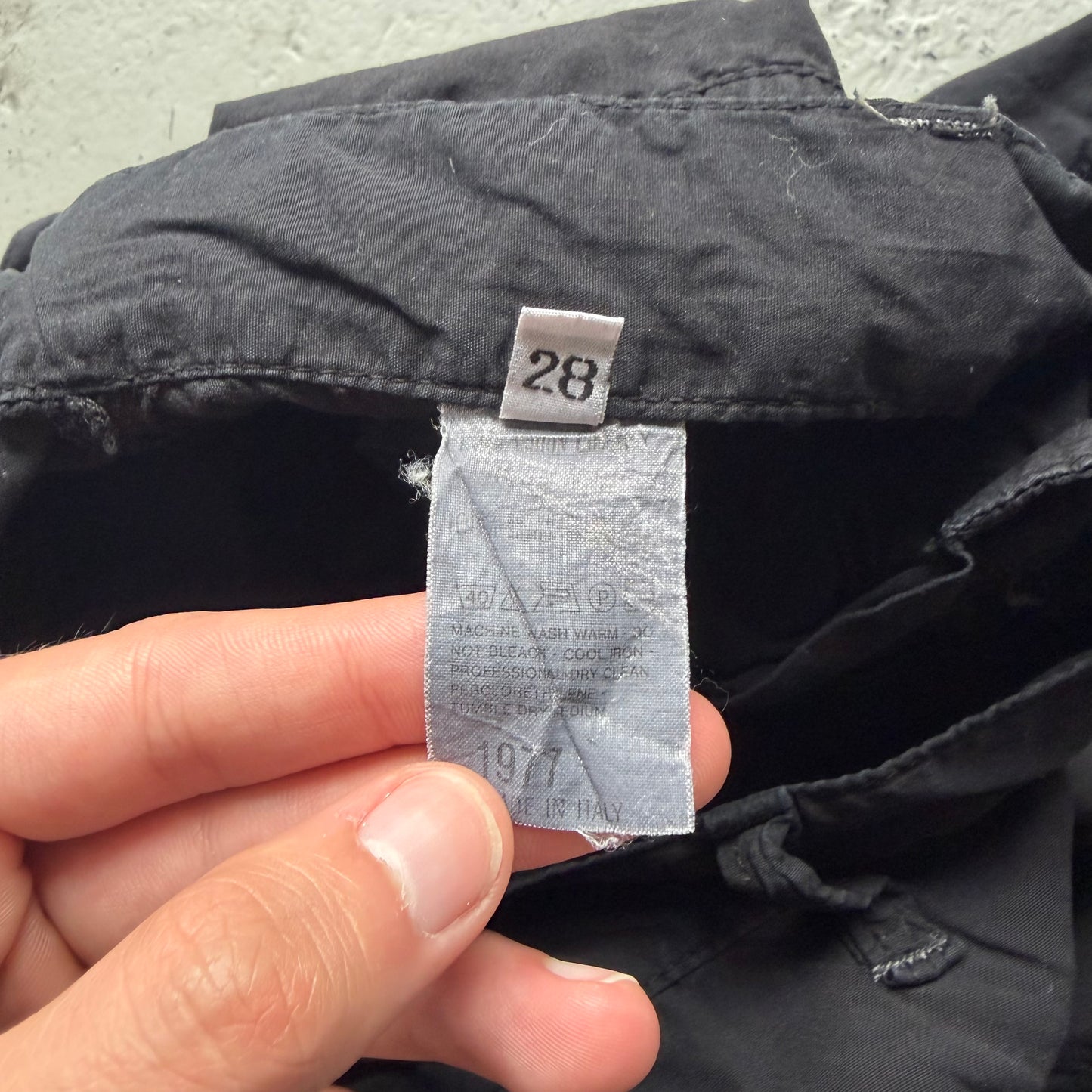 Marithe Francois Girbaud Black Button Fly Cargo Shorts (28)