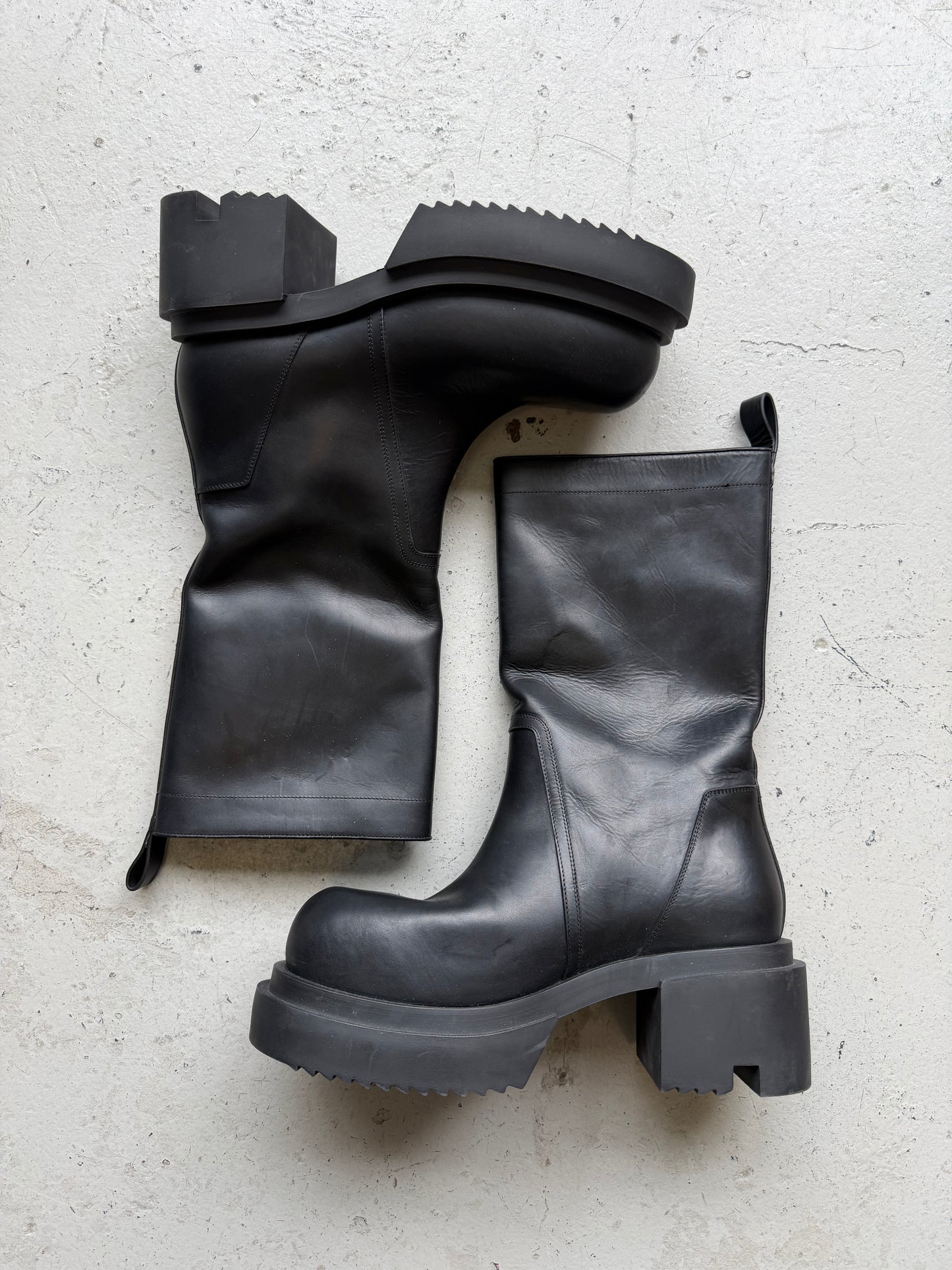 Rick Owens Black Bogan Pull On Boots (44)