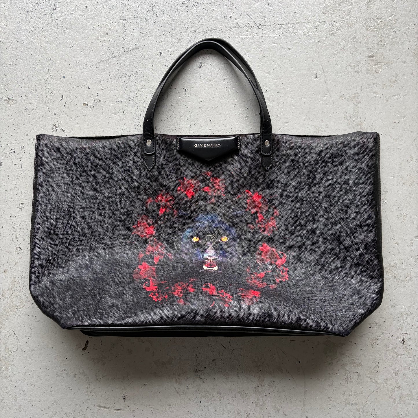 Givenchy Jaguar Bag (OS)