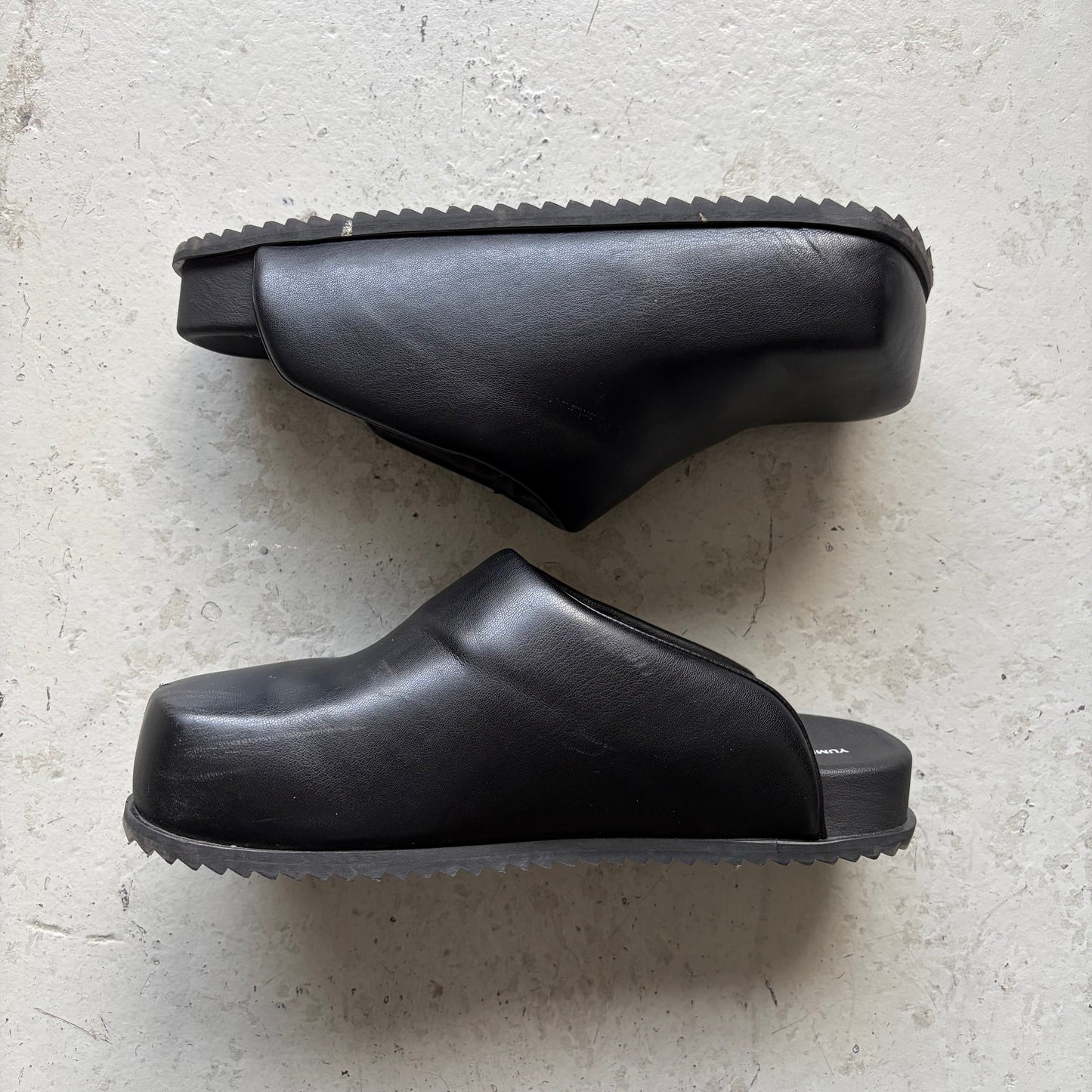 Yume Yume Black Truck Slide (45)